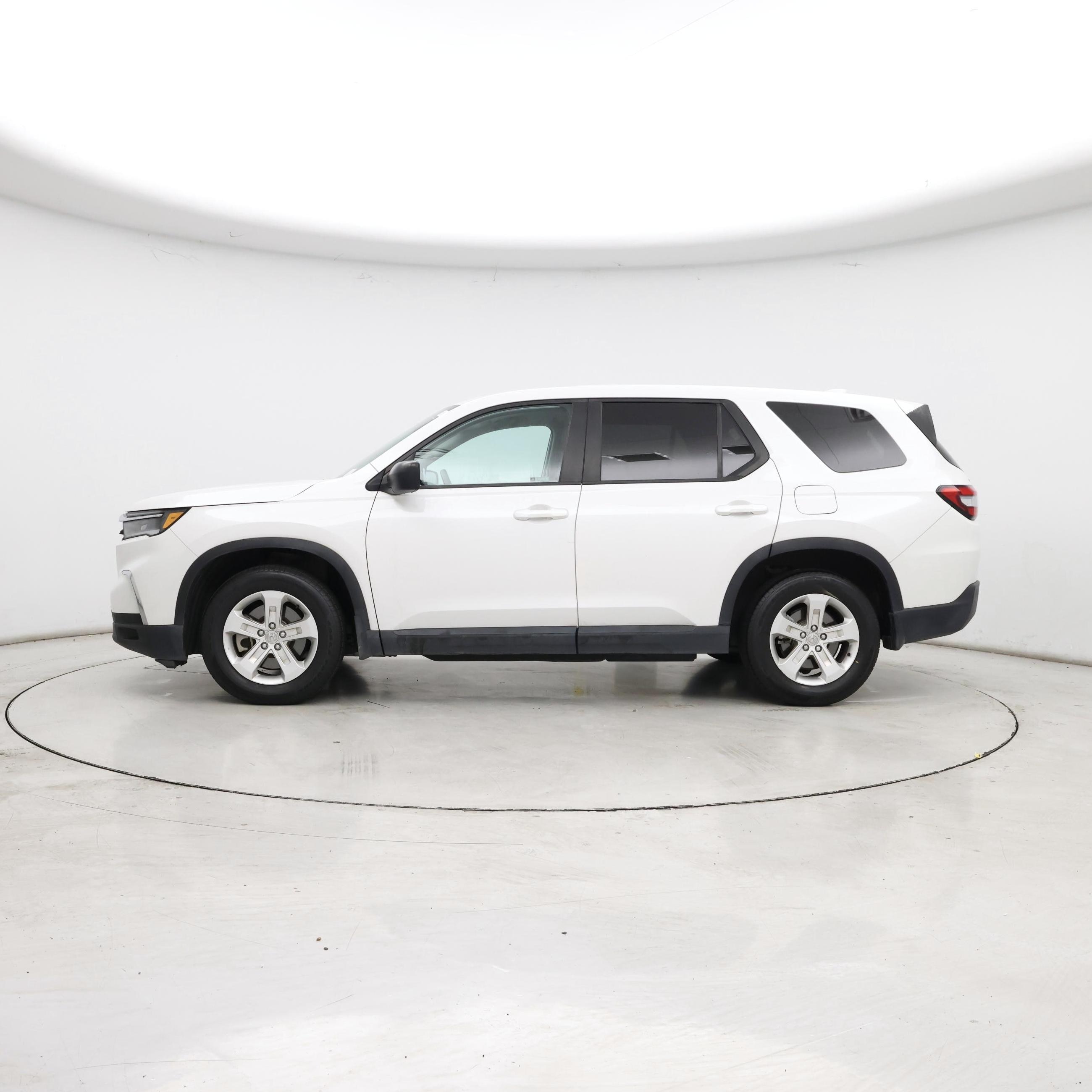 Thumbnail: 2023 Honda Pilot - 3