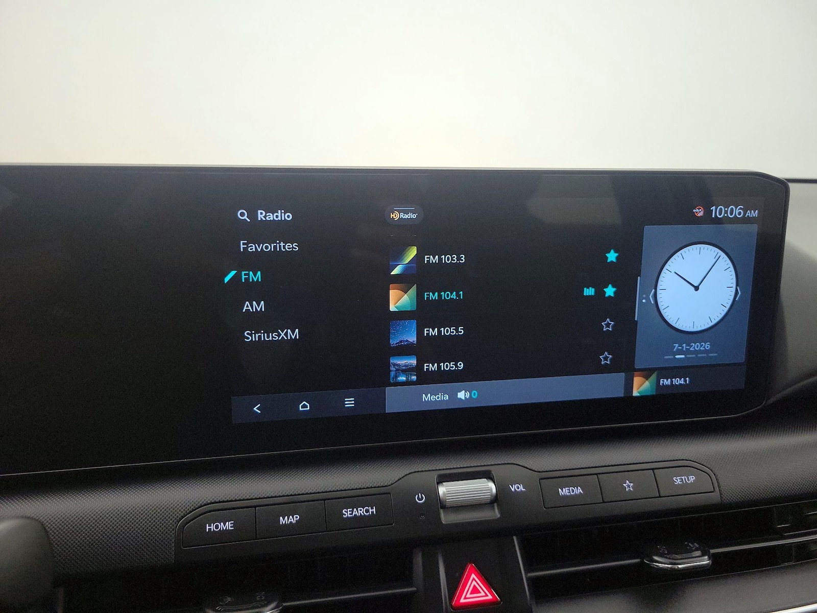 2025 Kia K4 LXS - Photo 16
