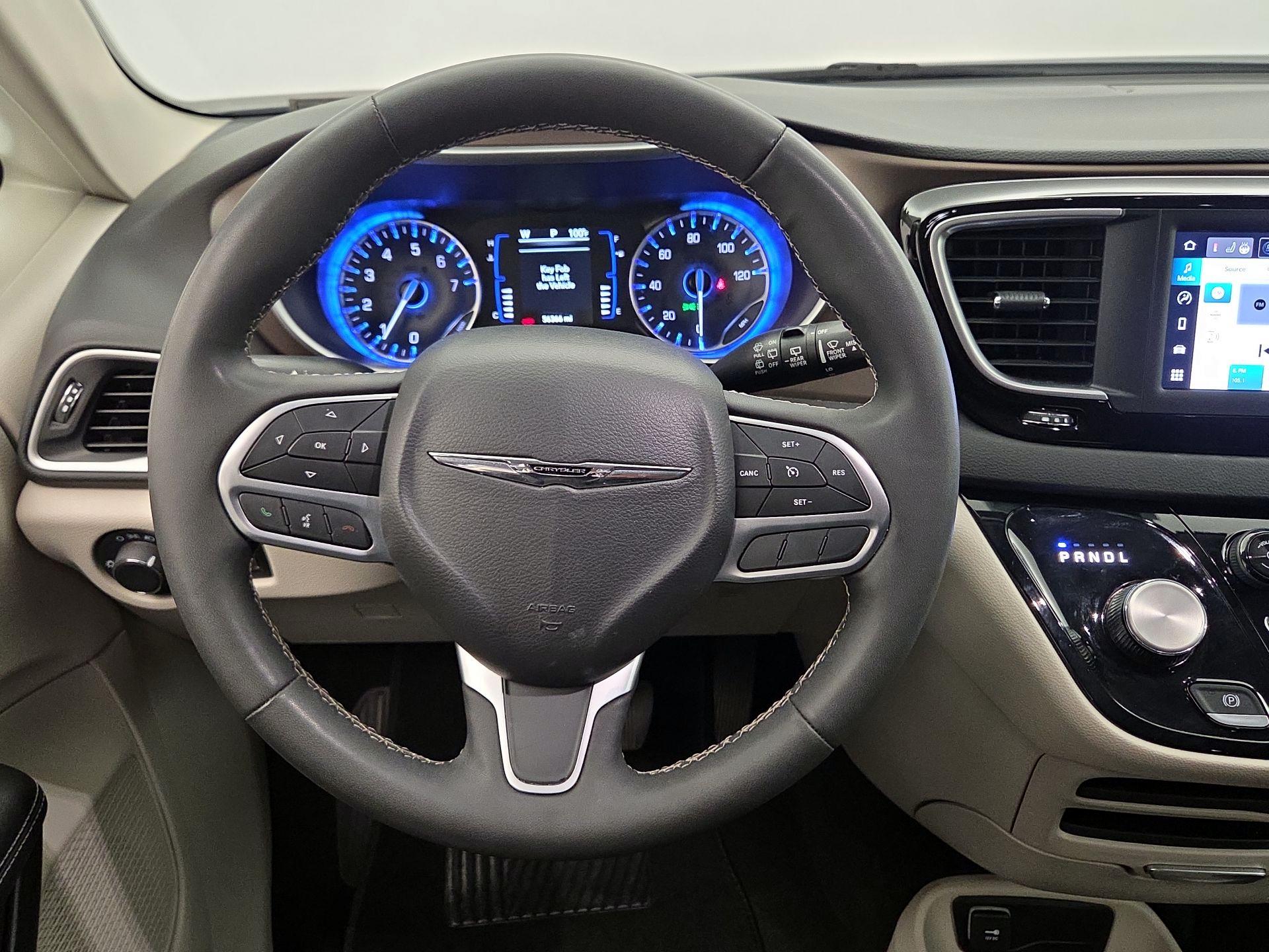 Thumbnail: 2024 Chrysler Voyager - 10