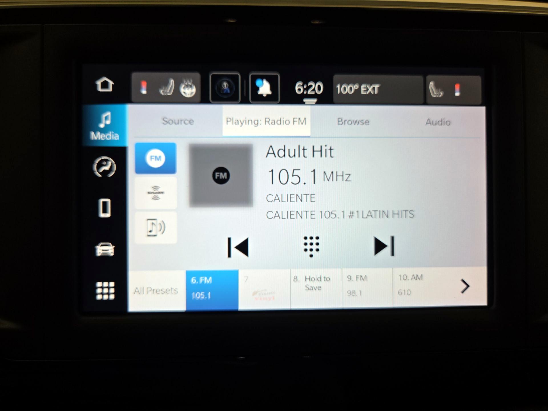 Thumbnail: 2024 Chrysler Voyager - 15