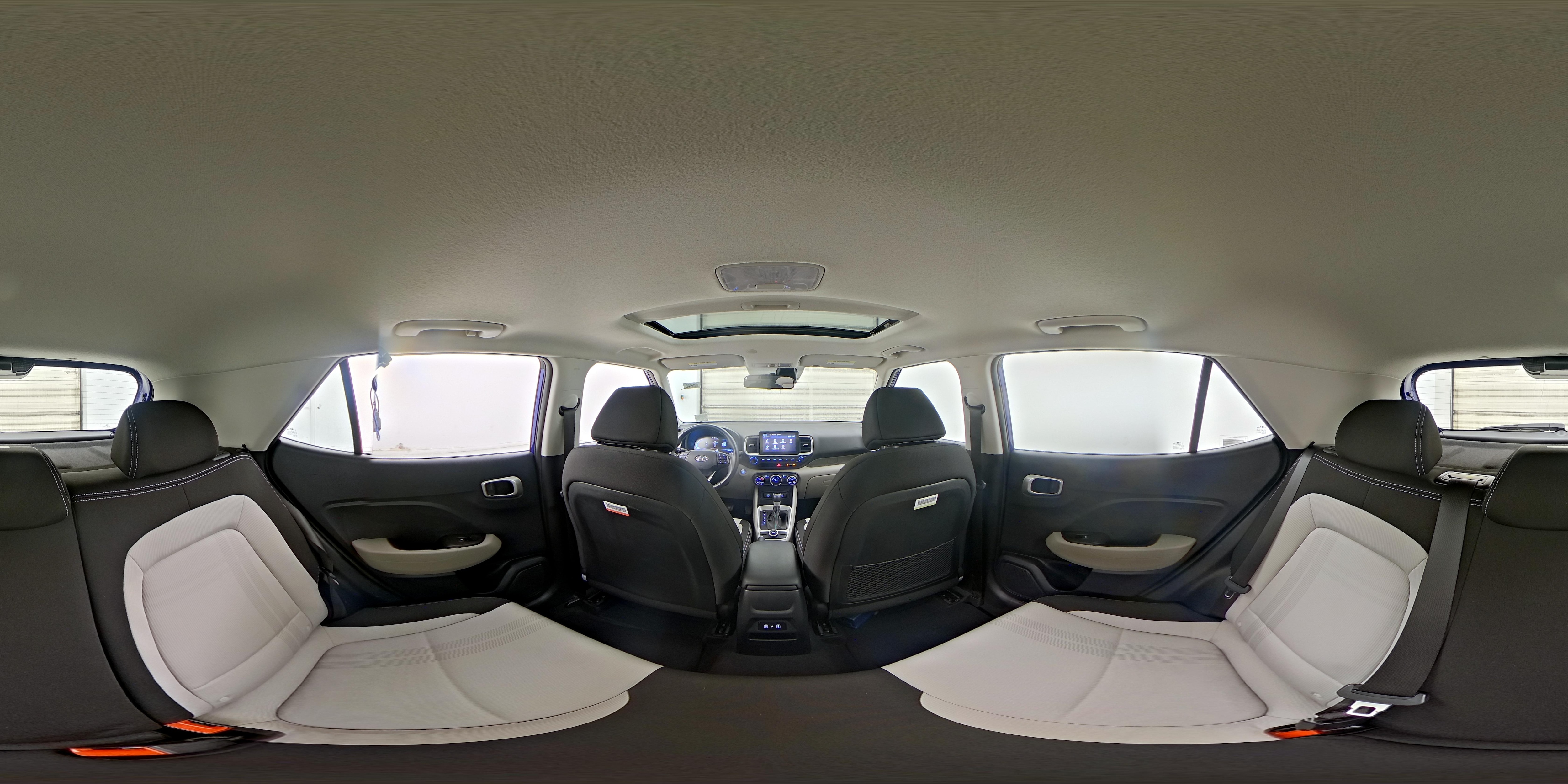 2025 Hyundai Venue SEL - Photo 27
