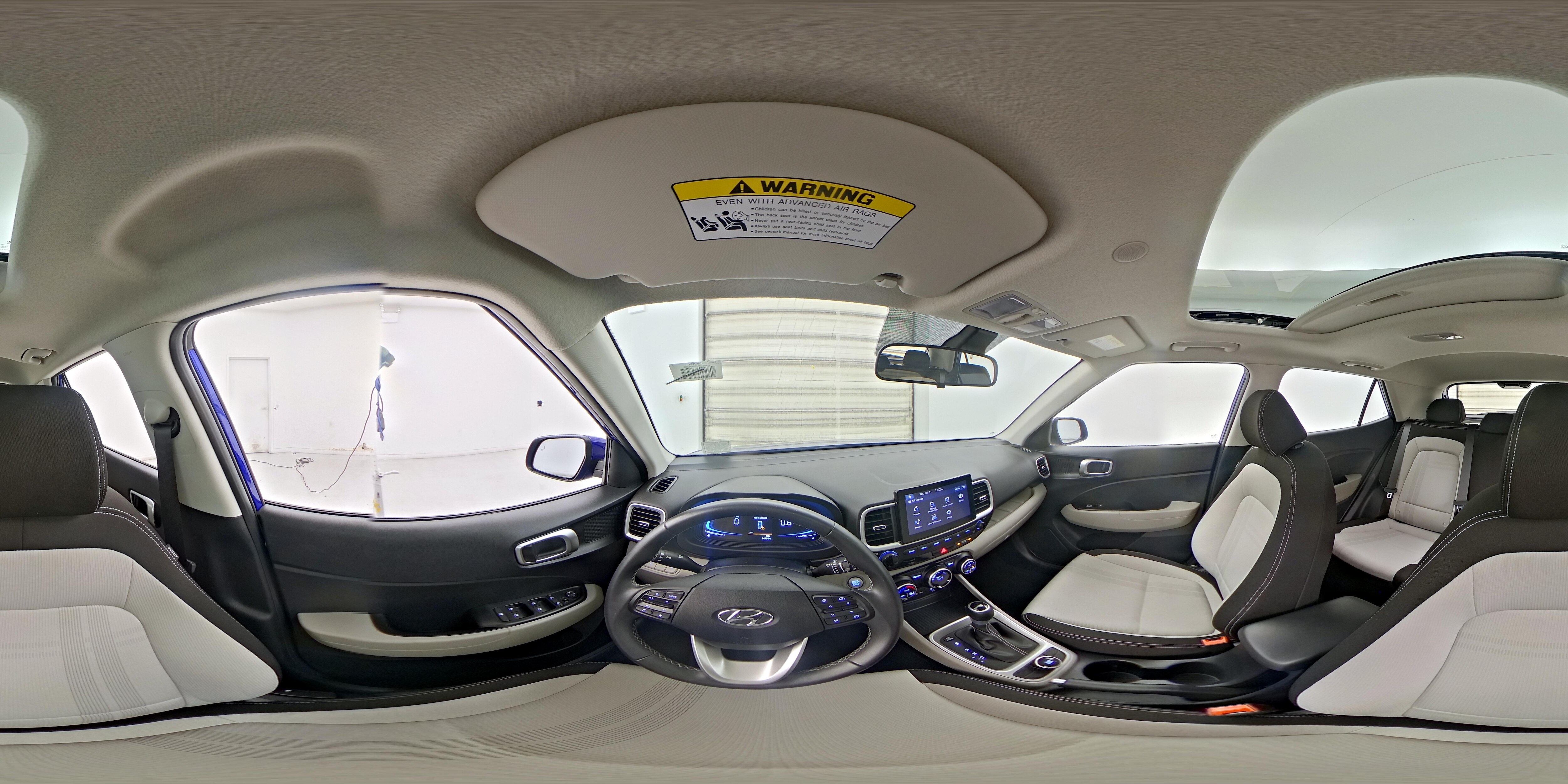 2025 Hyundai Venue SEL - Photo 28