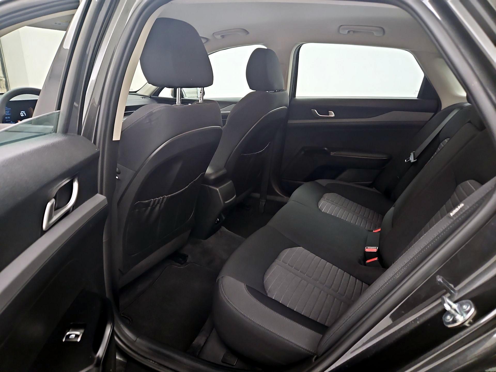 Thumbnail: 2025 Kia K5 - 19