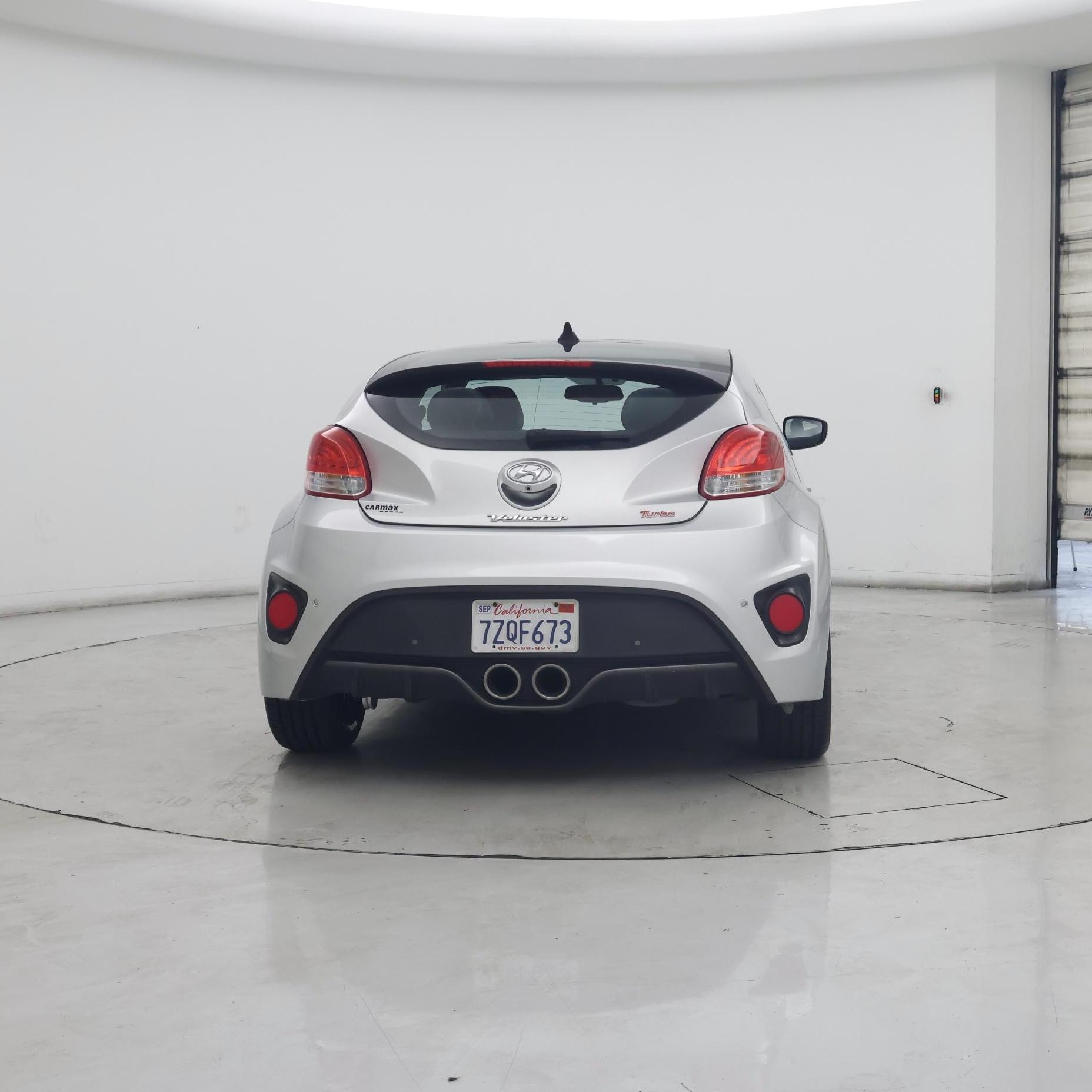 Thumbnail: 2016 Hyundai Veloster - 6