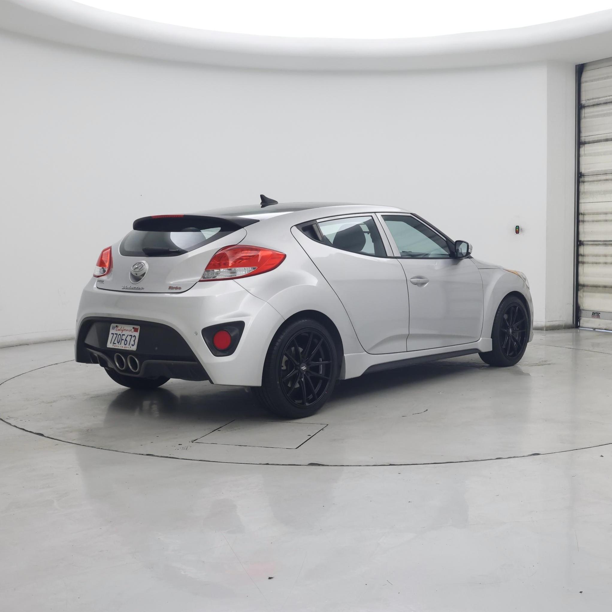 Thumbnail: 2016 Hyundai Veloster - 8