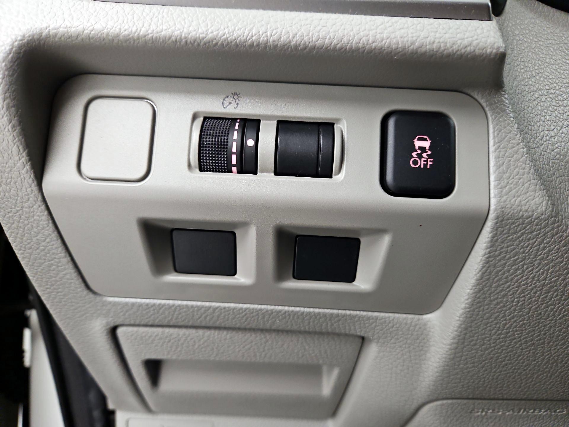 Thumbnail: 2017 Subaru Forester - 13