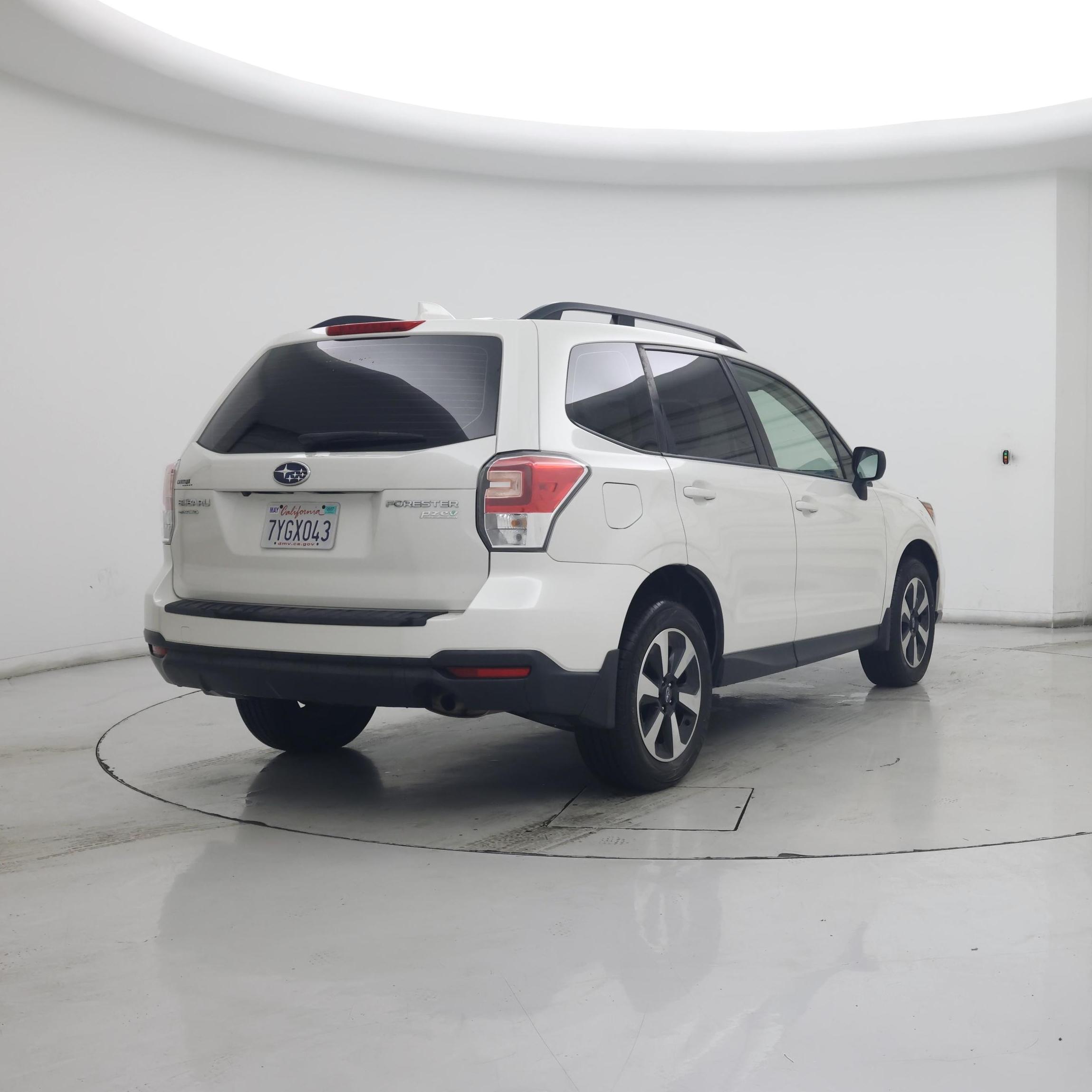 Thumbnail: 2017 Subaru Forester - 8