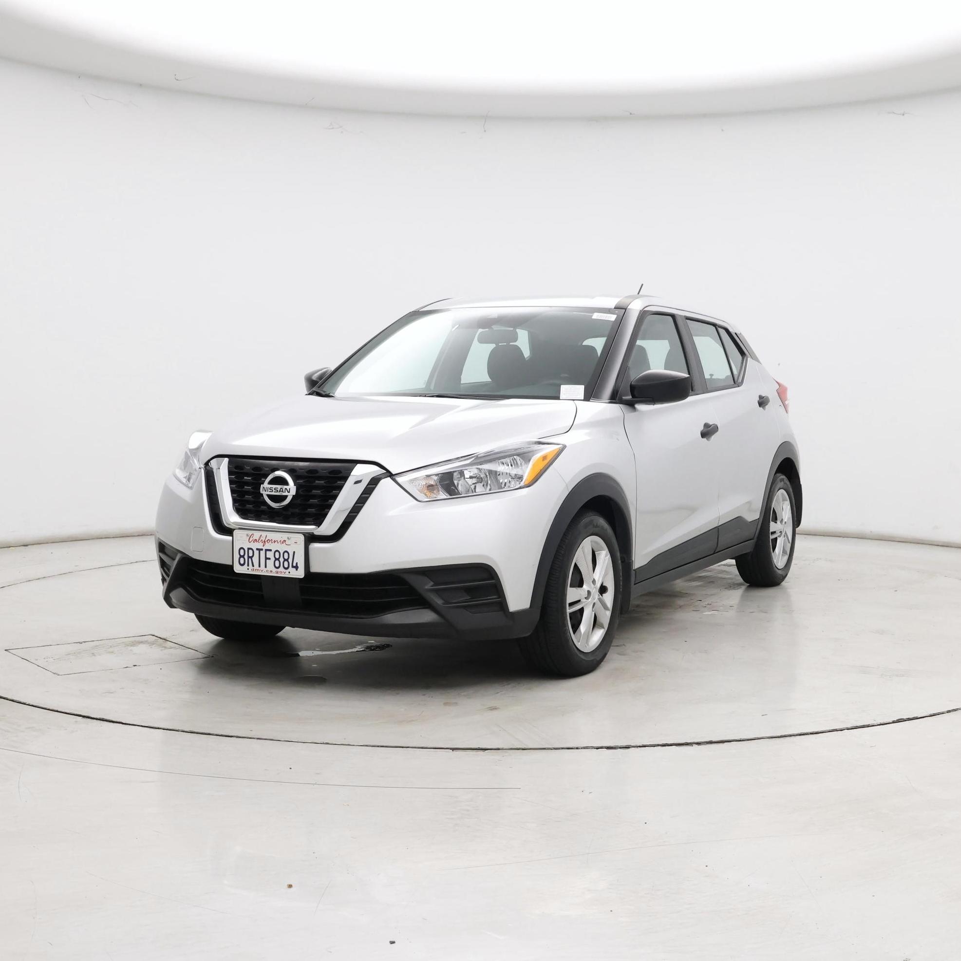 Thumbnail: 2020 Nissan Kicks - 4