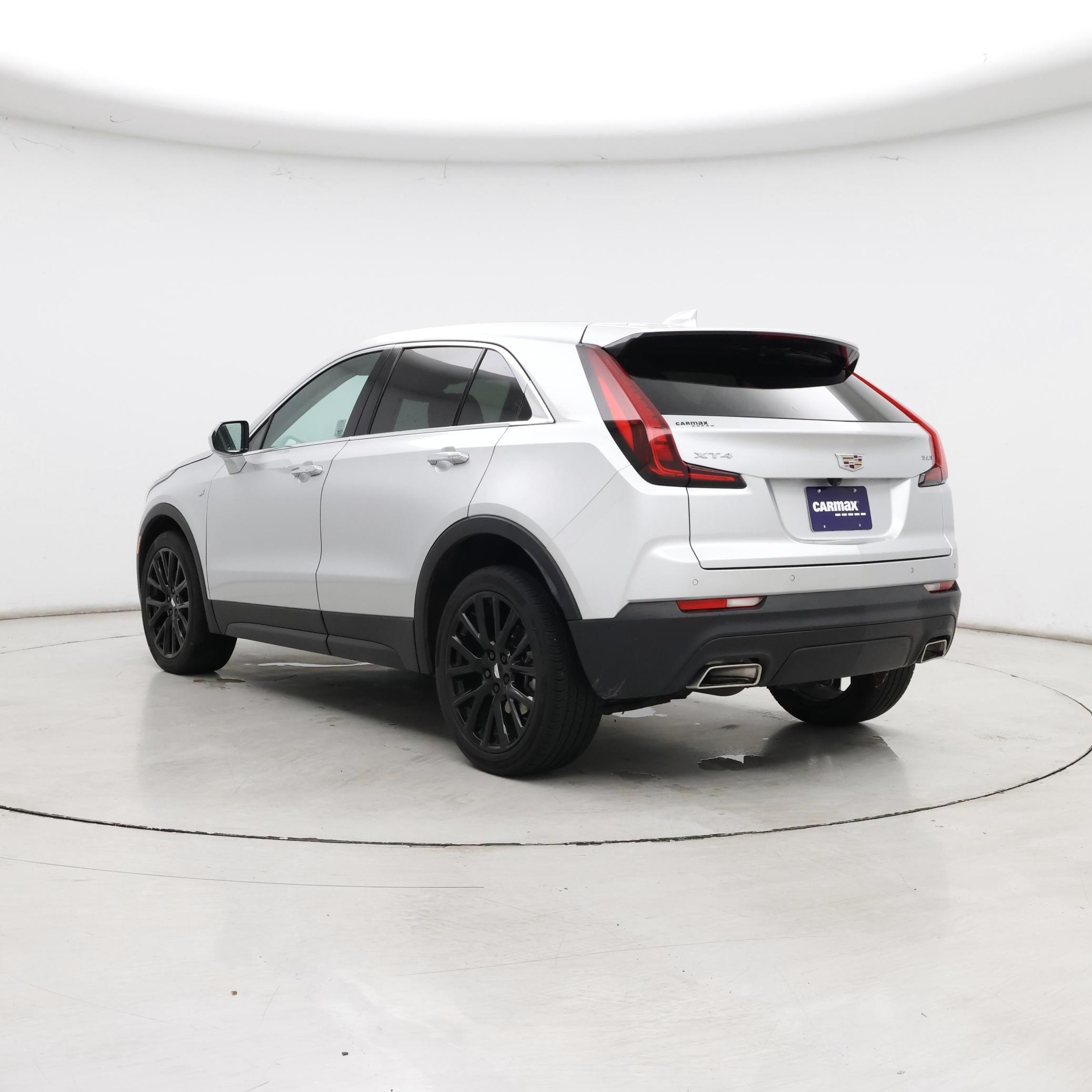 Thumbnail: 2022 Cadillac XT4 - 2