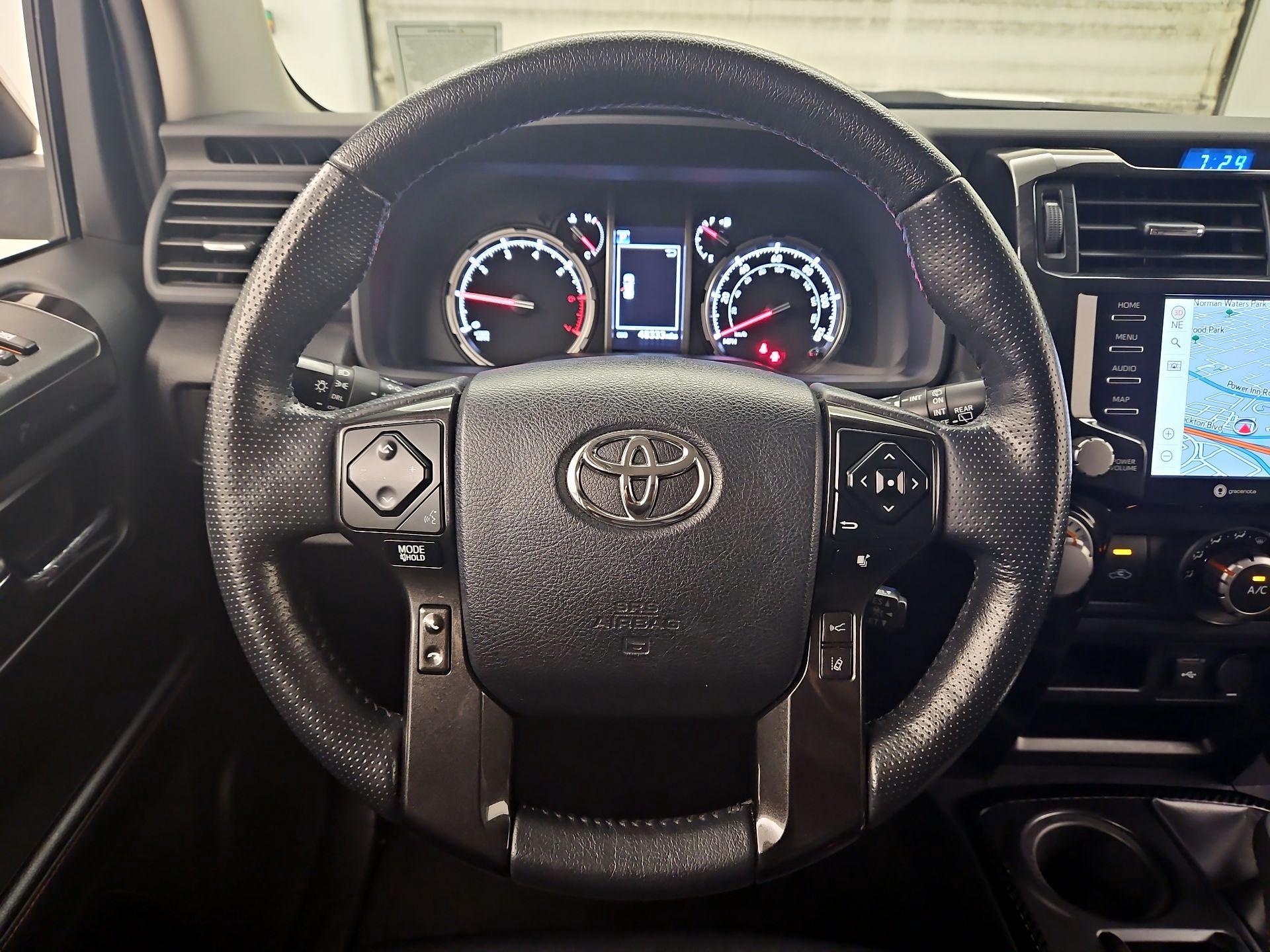 Thumbnail: 2023 Toyota 4Runner - 10