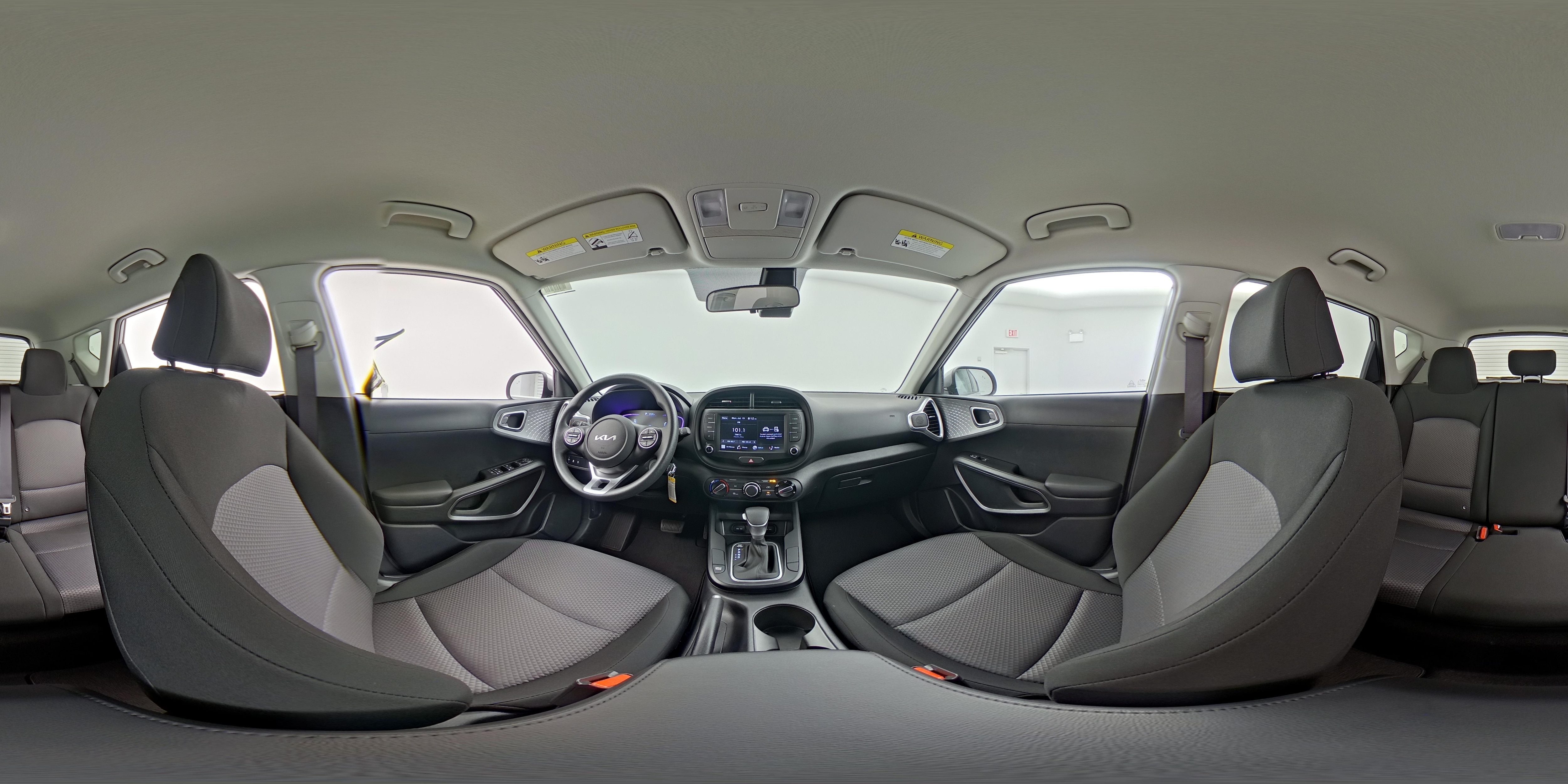 2025 Kia Soul LX - Photo 24