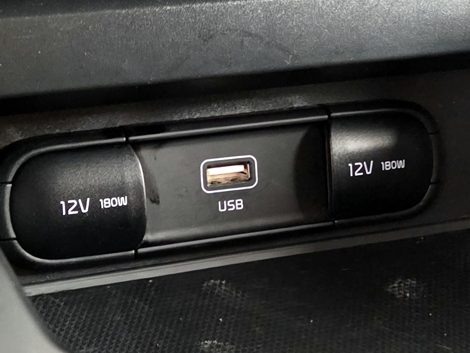 2025 Kia Soul LX - Photo 19
