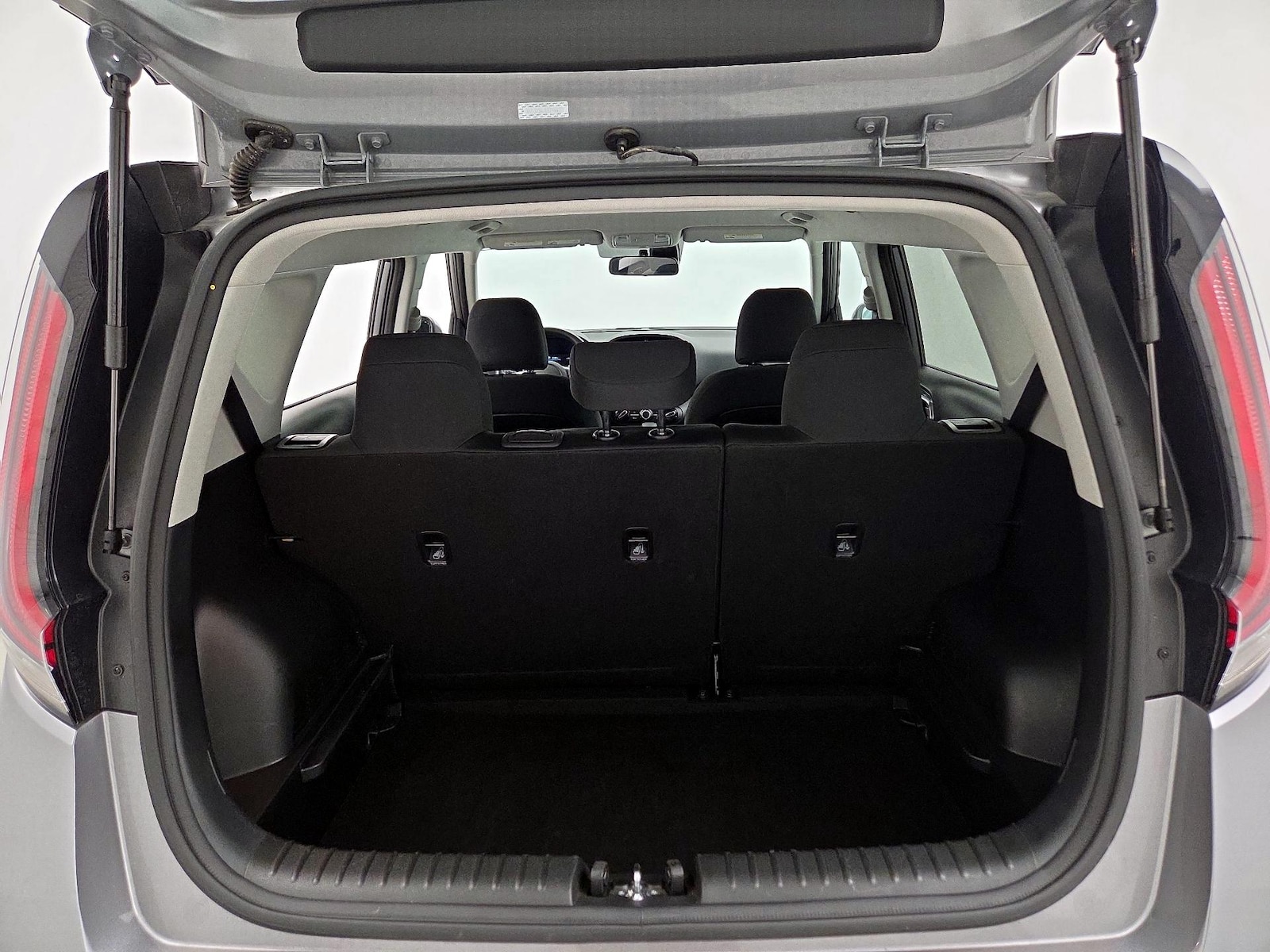 2025 Kia Soul LX - Photo 21