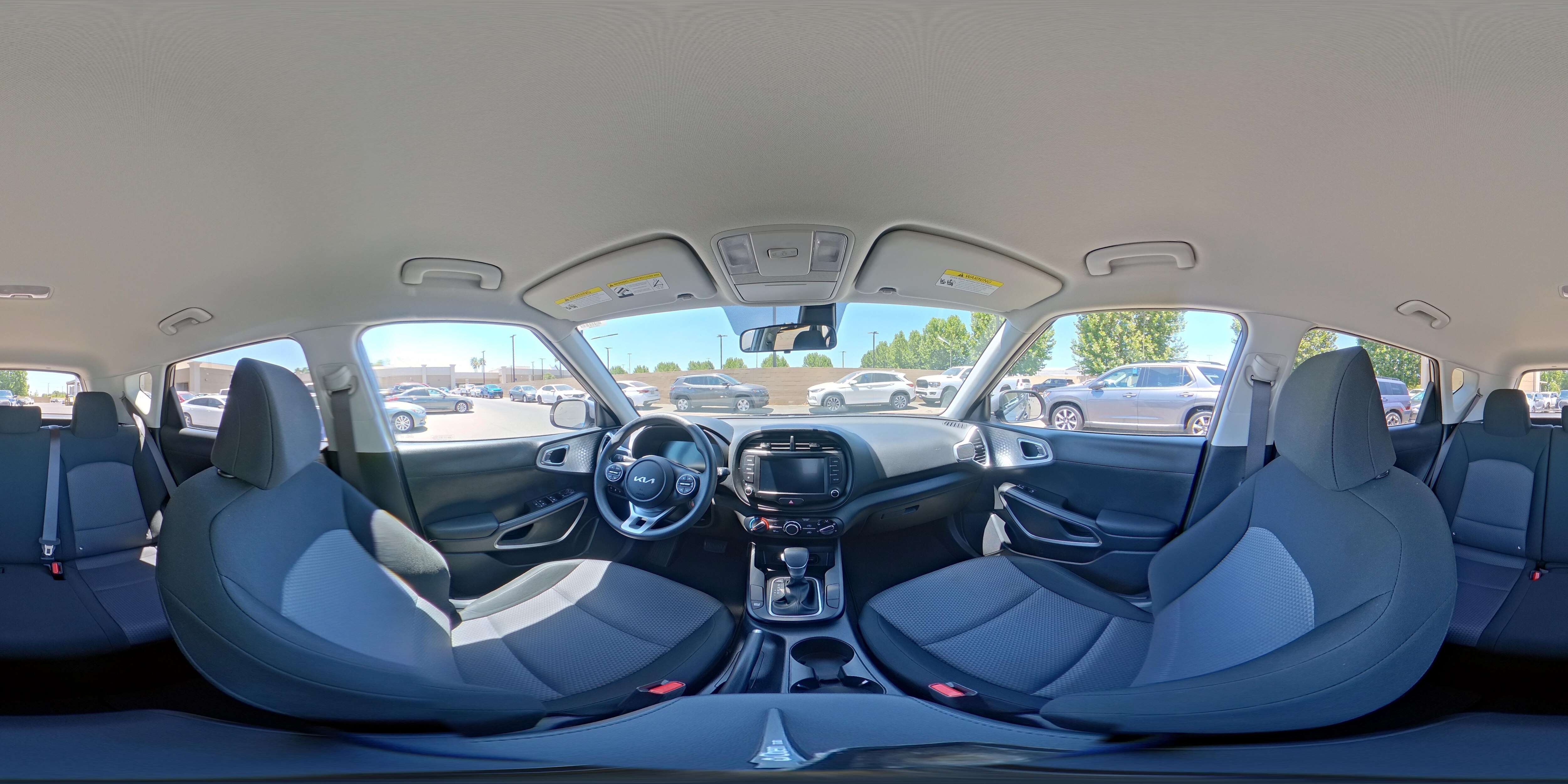 2025 Kia Soul LX - Photo 23