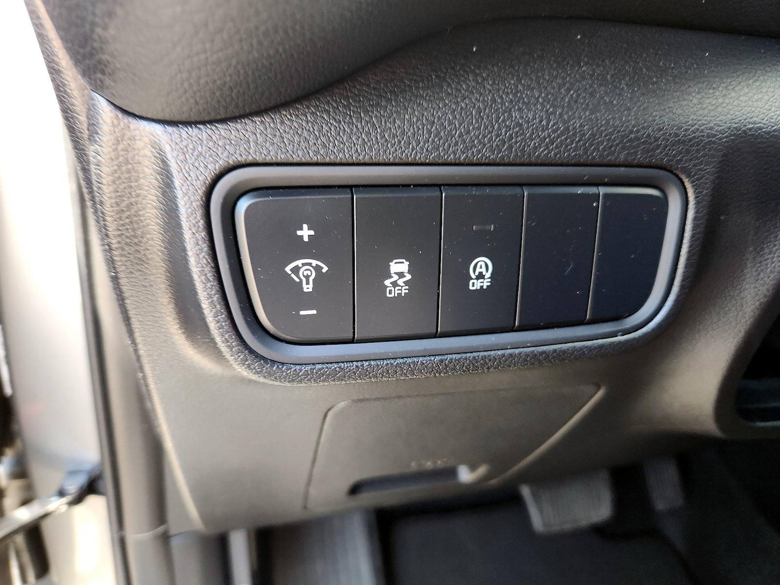 2025 Kia Soul LX - Photo 13