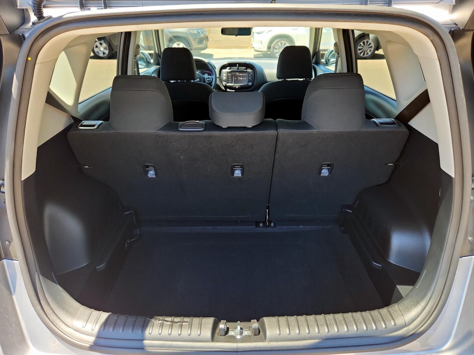2025 Kia Soul LX - Photo 20