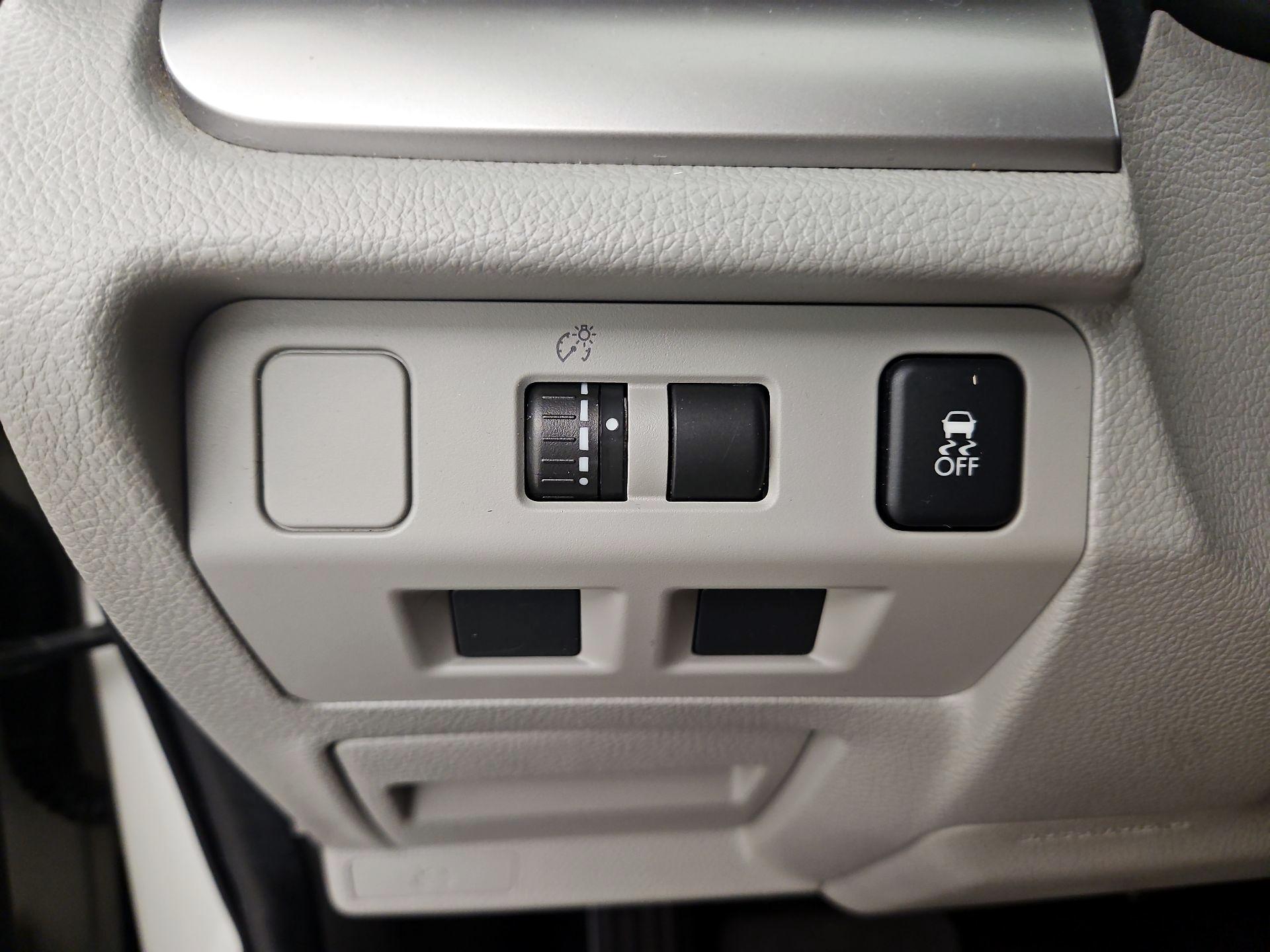 Thumbnail: 2015 Subaru Forester - 13