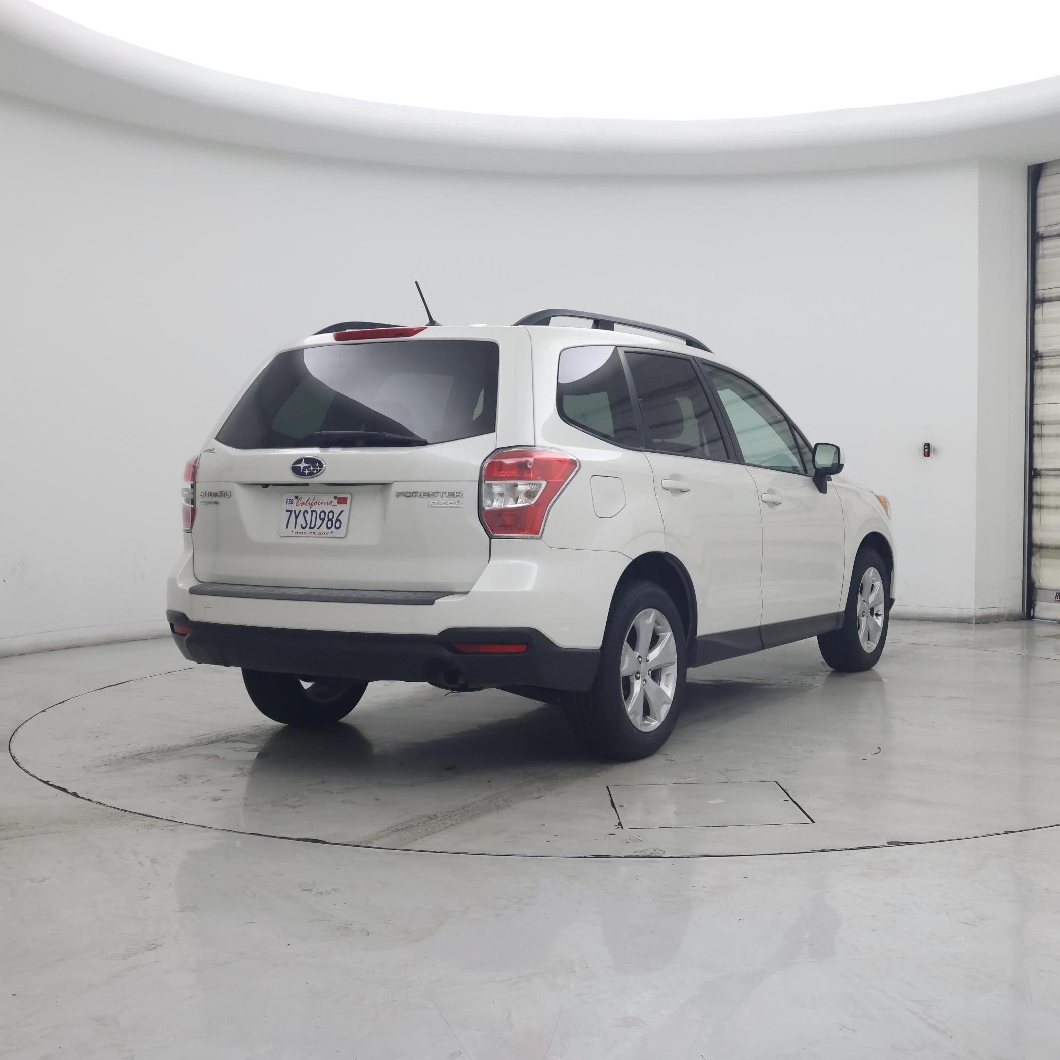 Thumbnail: 2015 Subaru Forester - 8