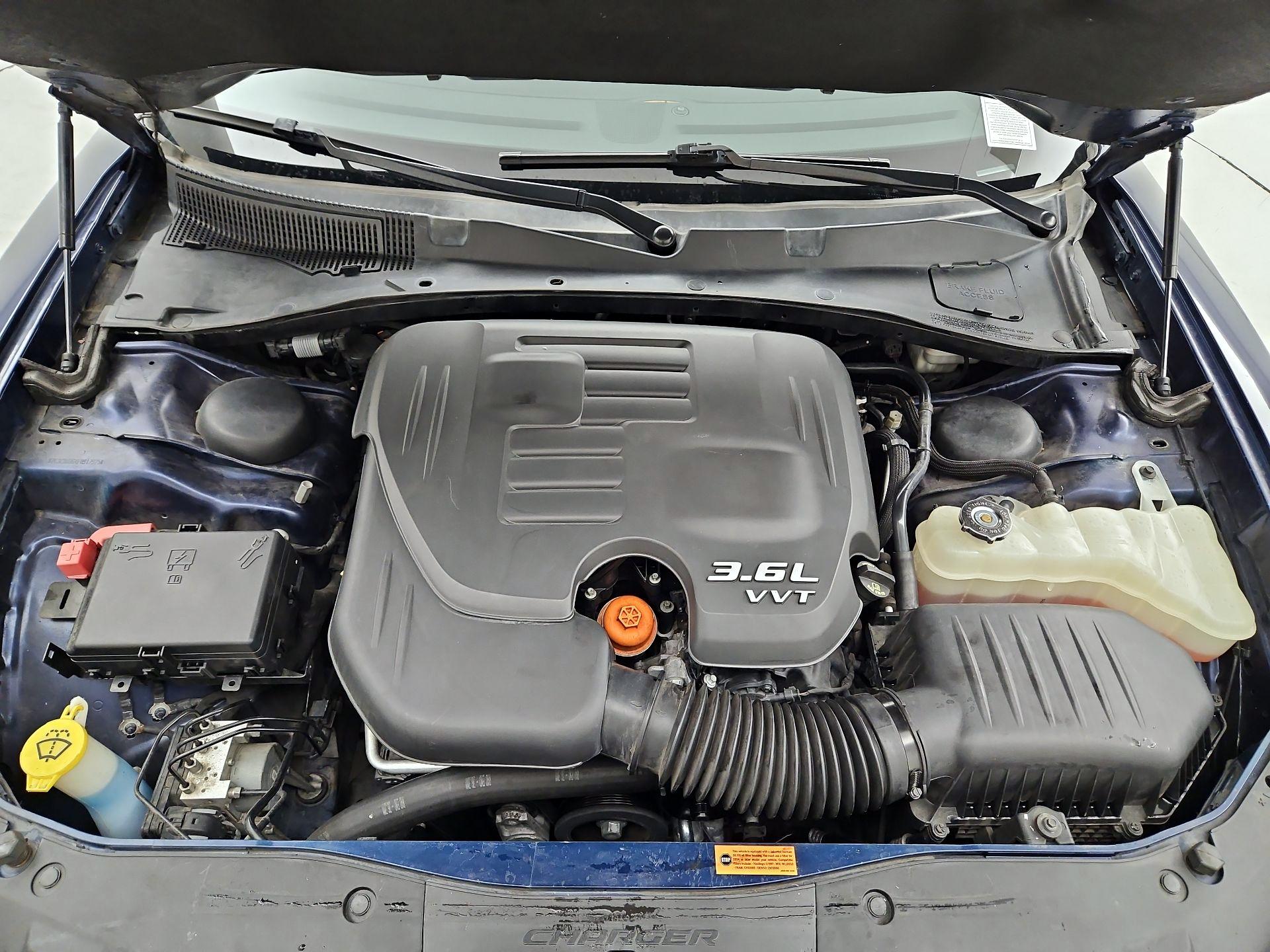Thumbnail: 2015 Dodge Charger - 20