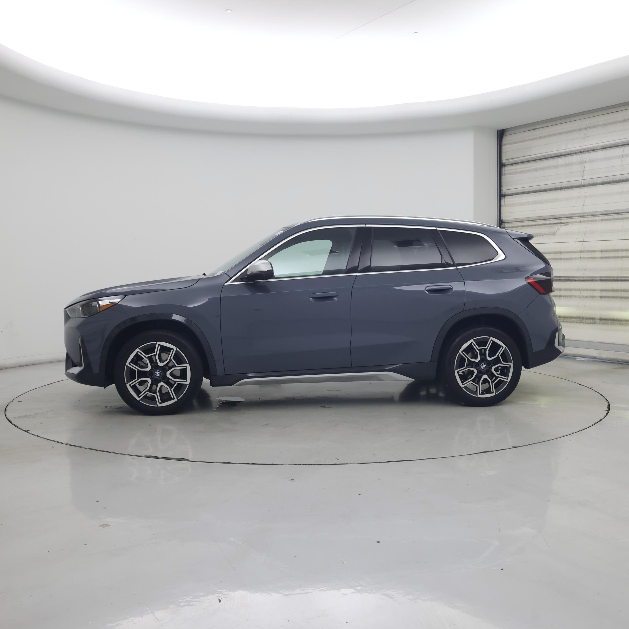 Thumbnail: 2024 BMW X1 - 3