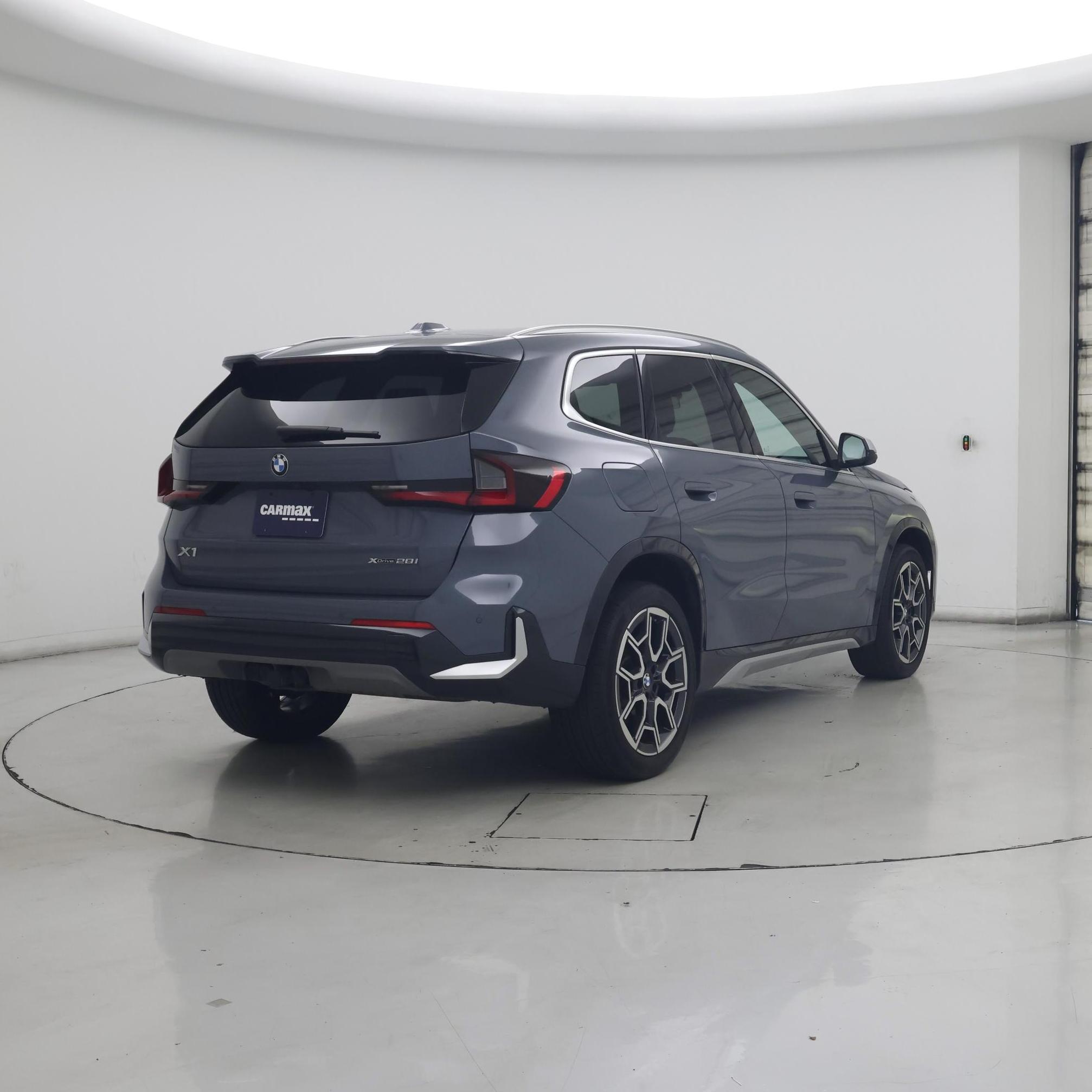 Thumbnail: 2024 BMW X1 - 8