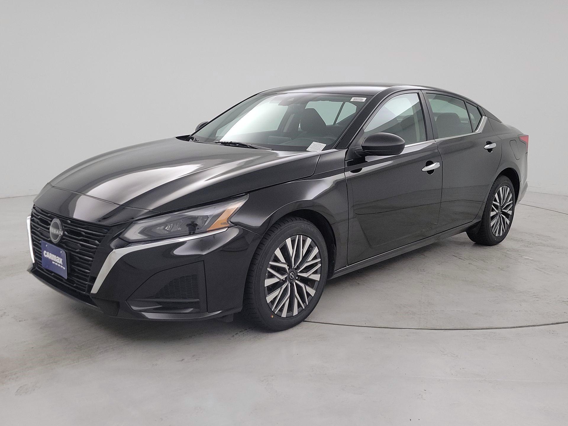 Thumbnail: 2024 Nissan Altima - 3