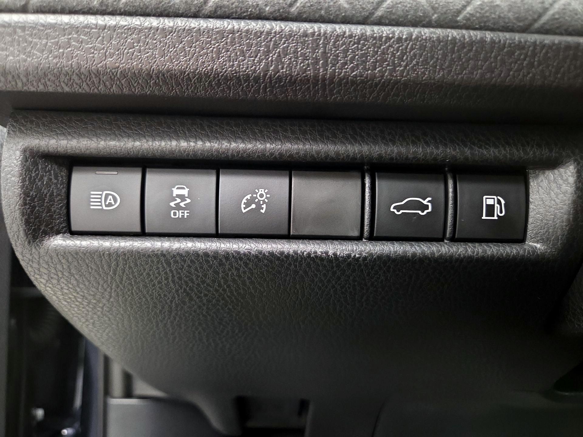Thumbnail: 2026 Toyota Camry - 13