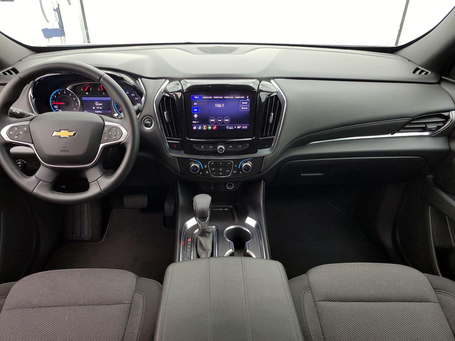 Thumbnail: 2023 Chevrolet Traverse - 9