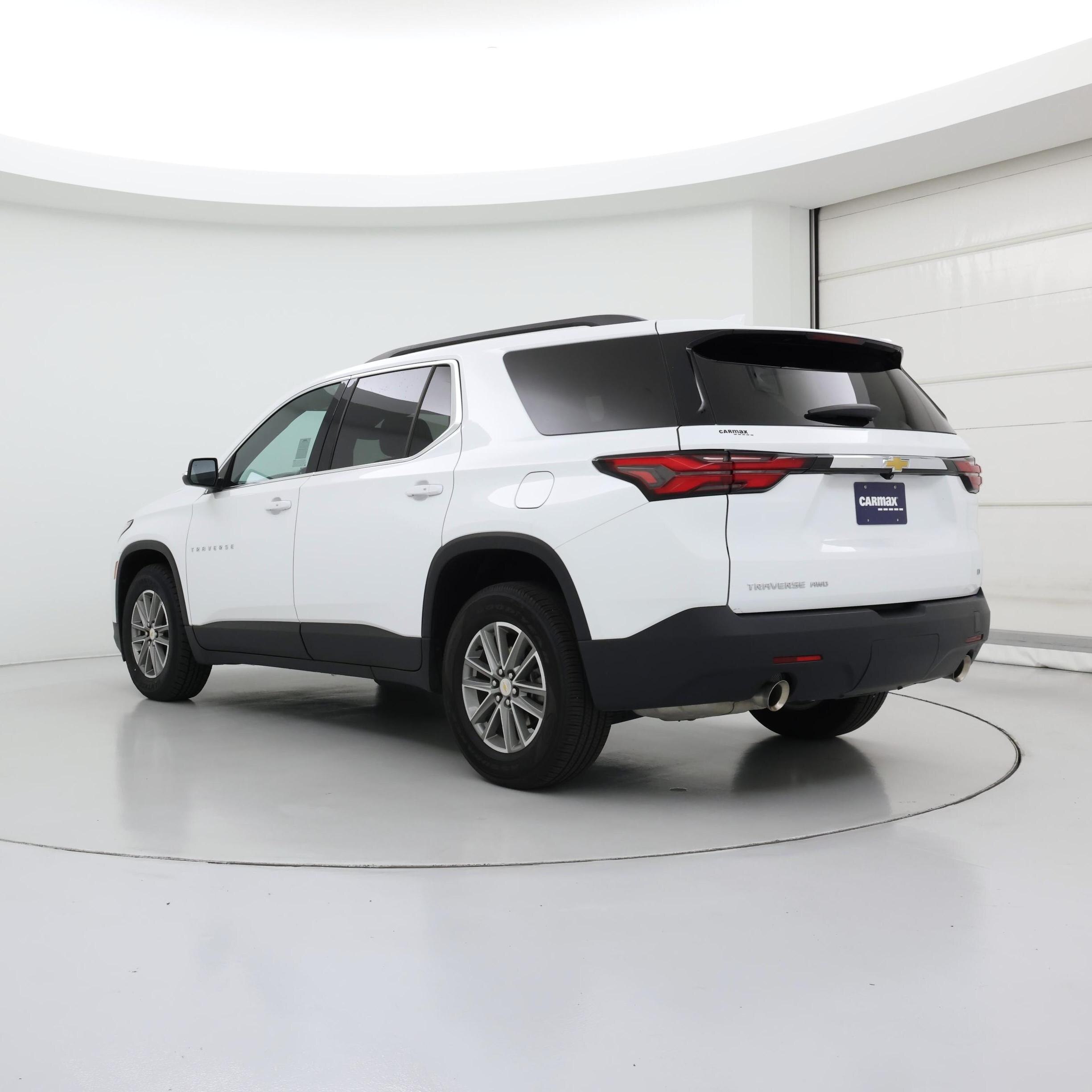 Thumbnail: 2023 Chevrolet Traverse - 2