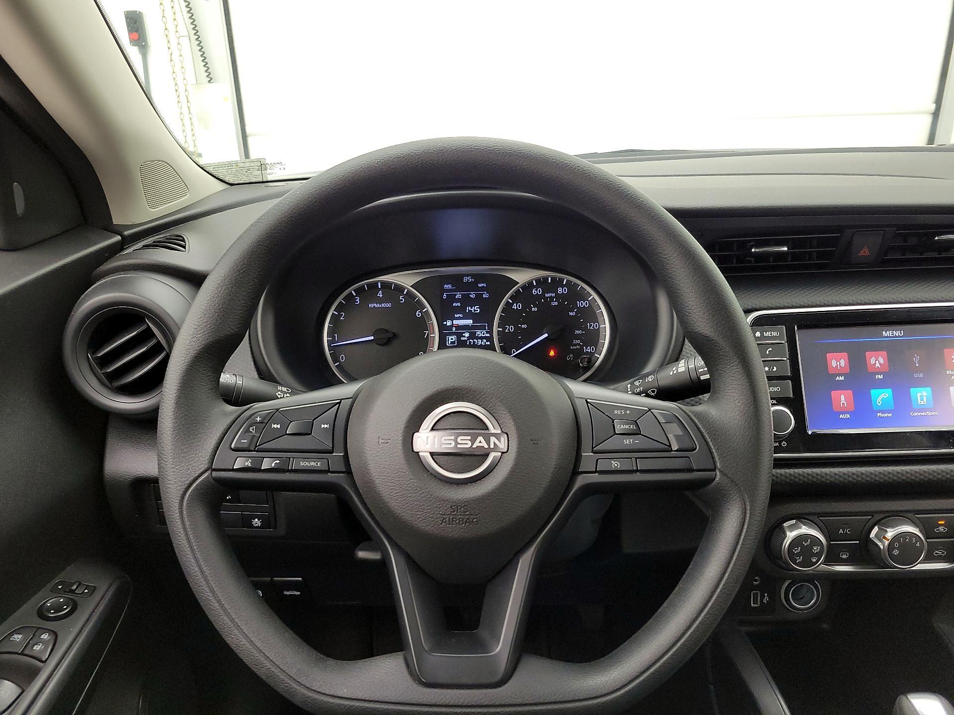 Thumbnail: 2025 Nissan Kicks - 10