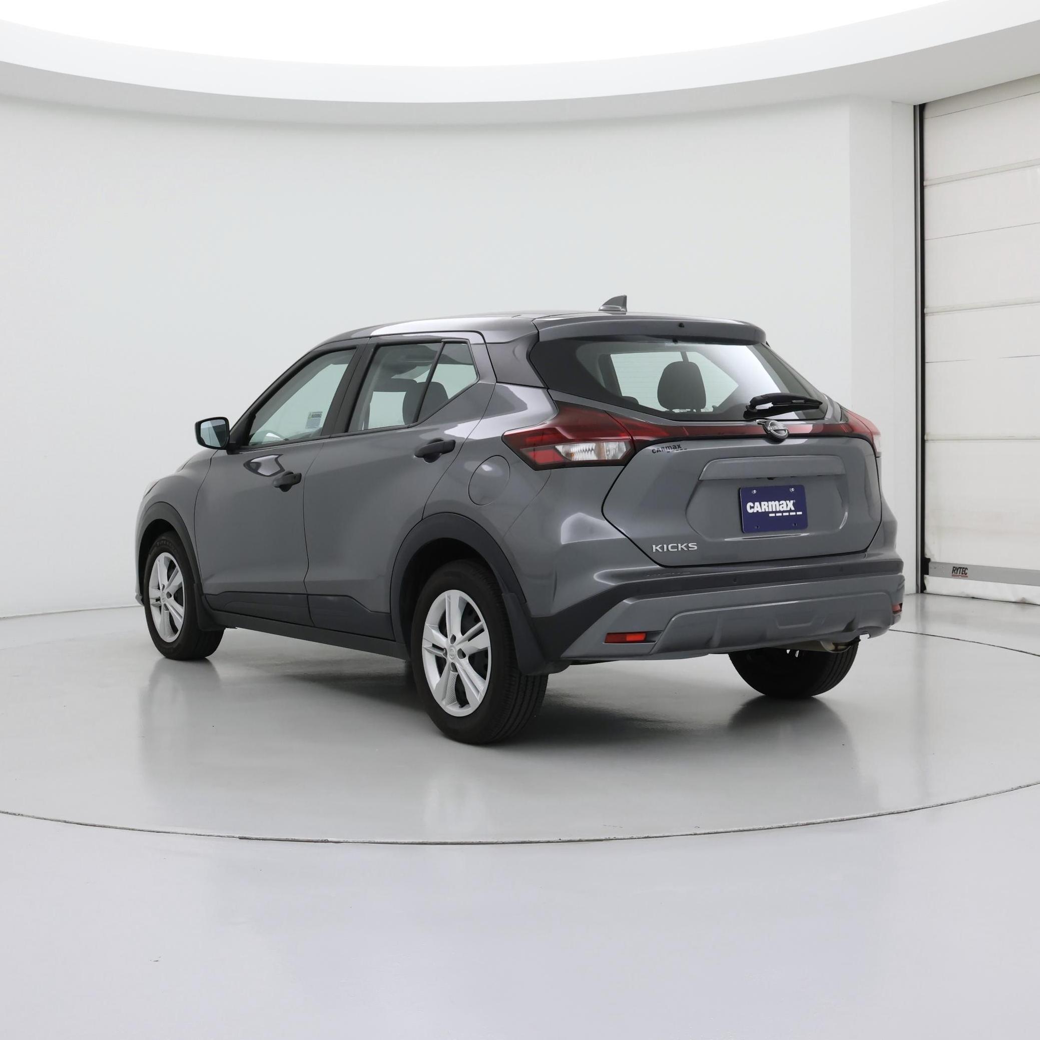 Thumbnail: 2025 Nissan Kicks - 2