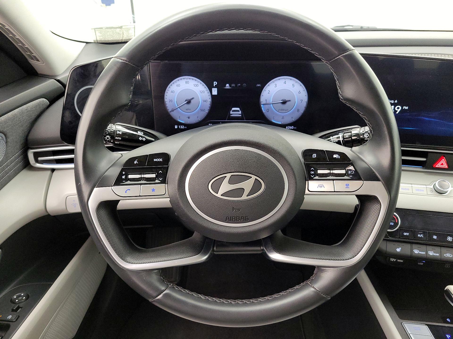 Thumbnail: 2024 Hyundai Elantra - 10