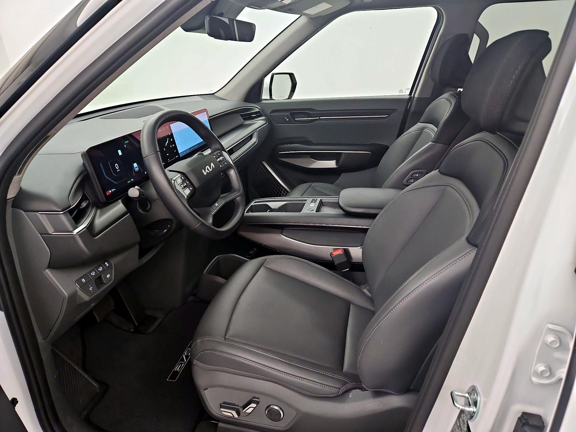 Thumbnail: 2026 Kia EV9 - 11