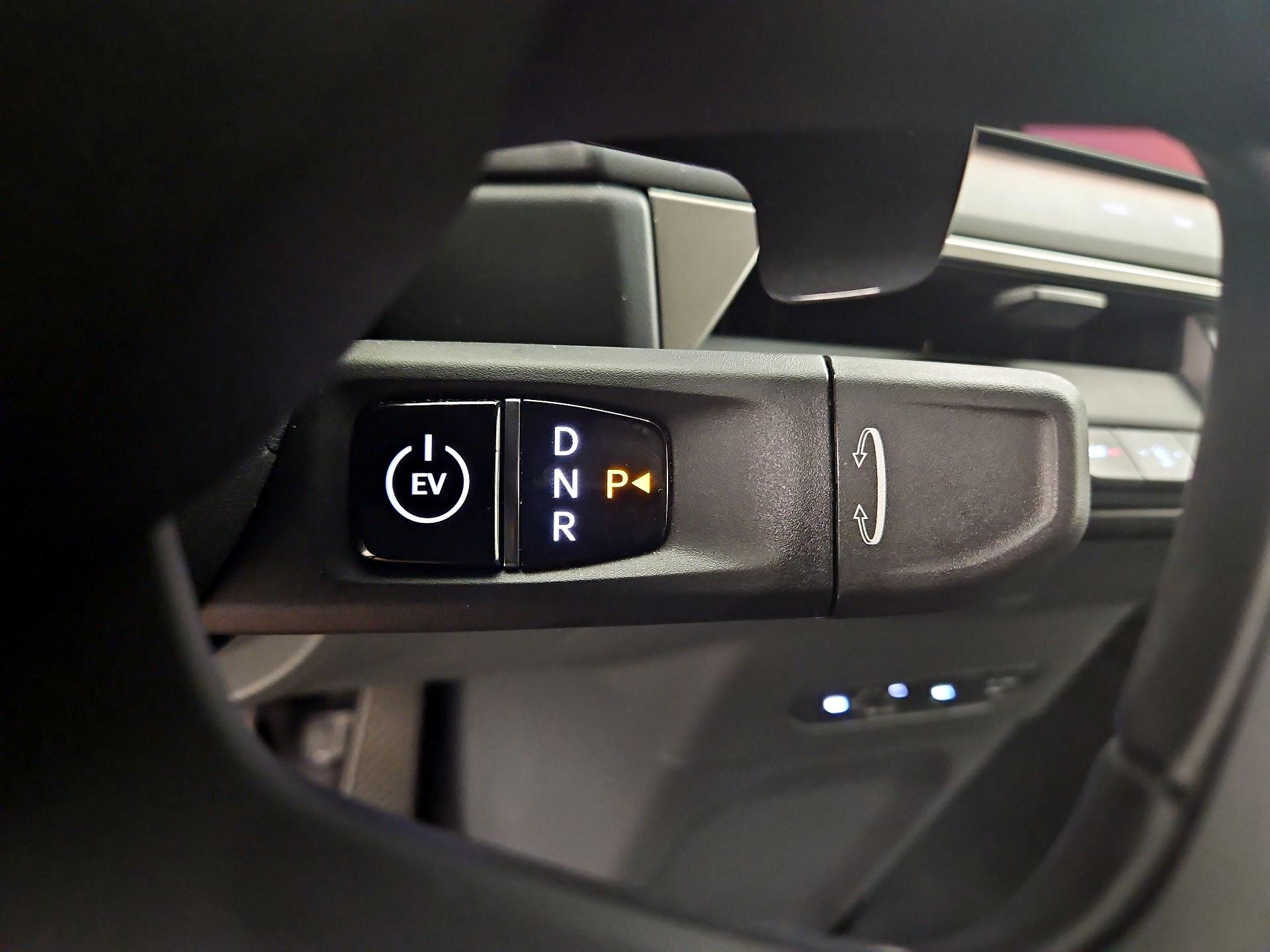 Thumbnail: 2026 Kia EV9 - 18