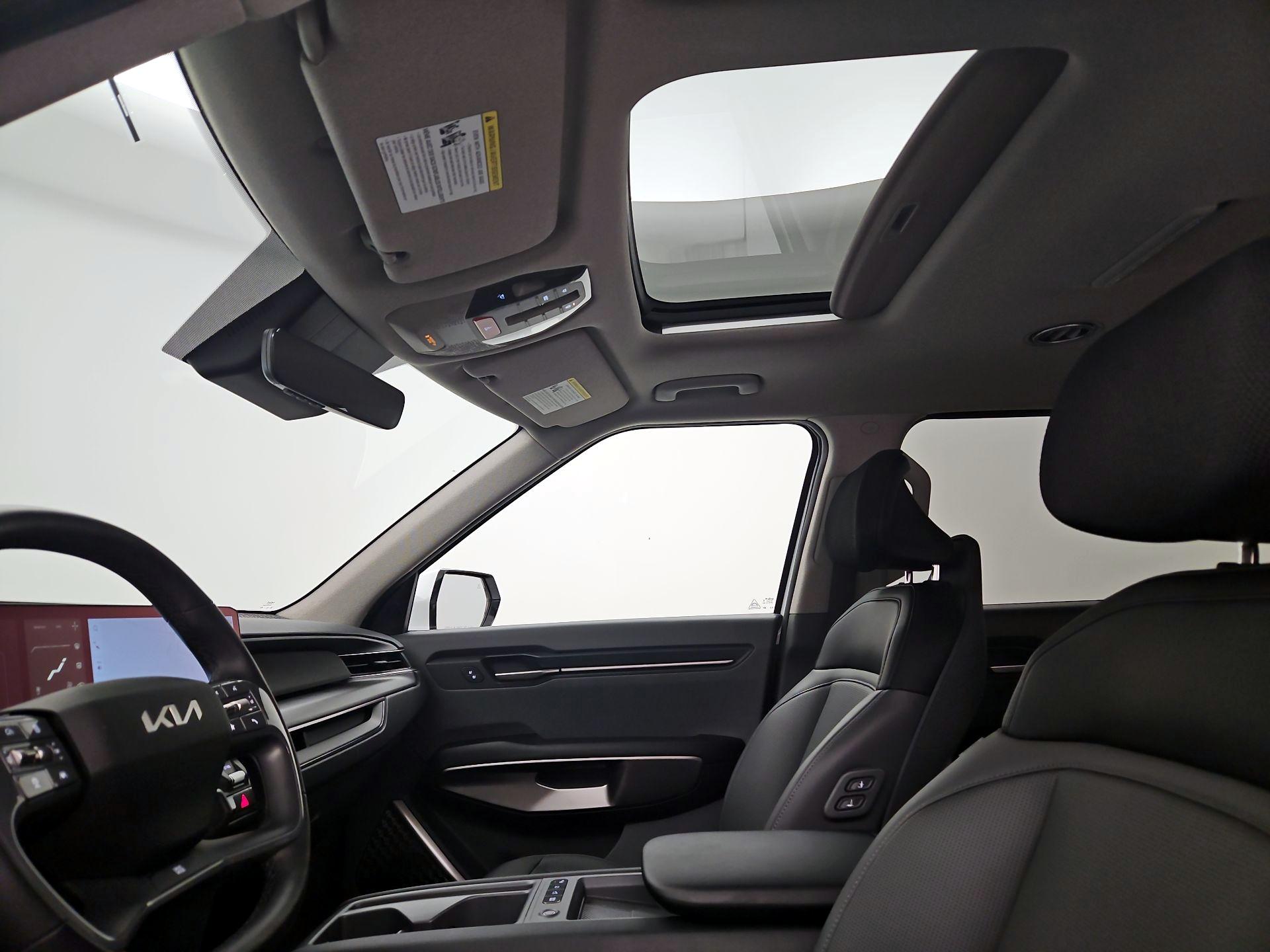 Thumbnail: 2026 Kia EV9 - 20