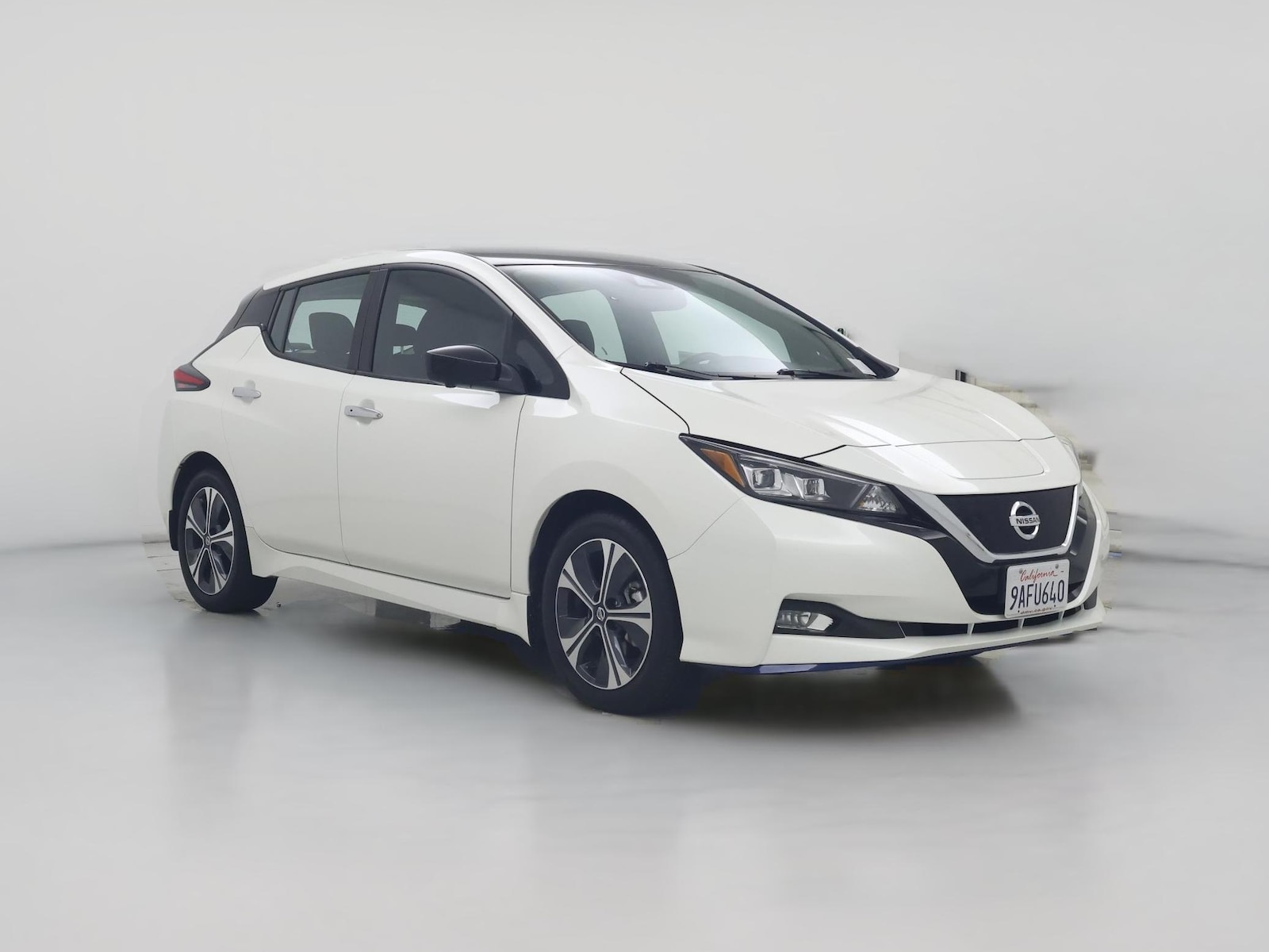 2022 Nissan LEAF SV Plus