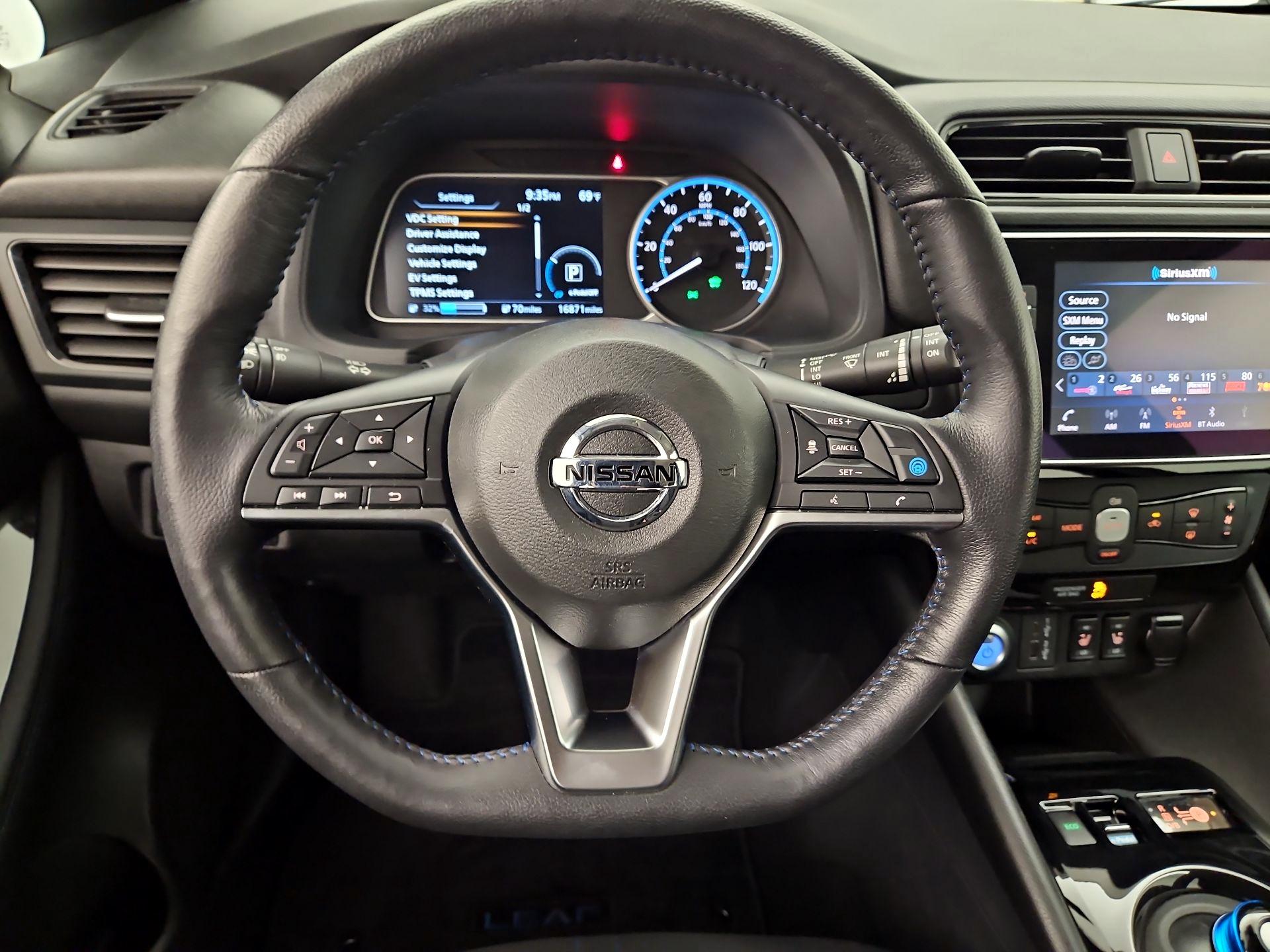 Thumbnail: 2022 Nissan Leaf - 10