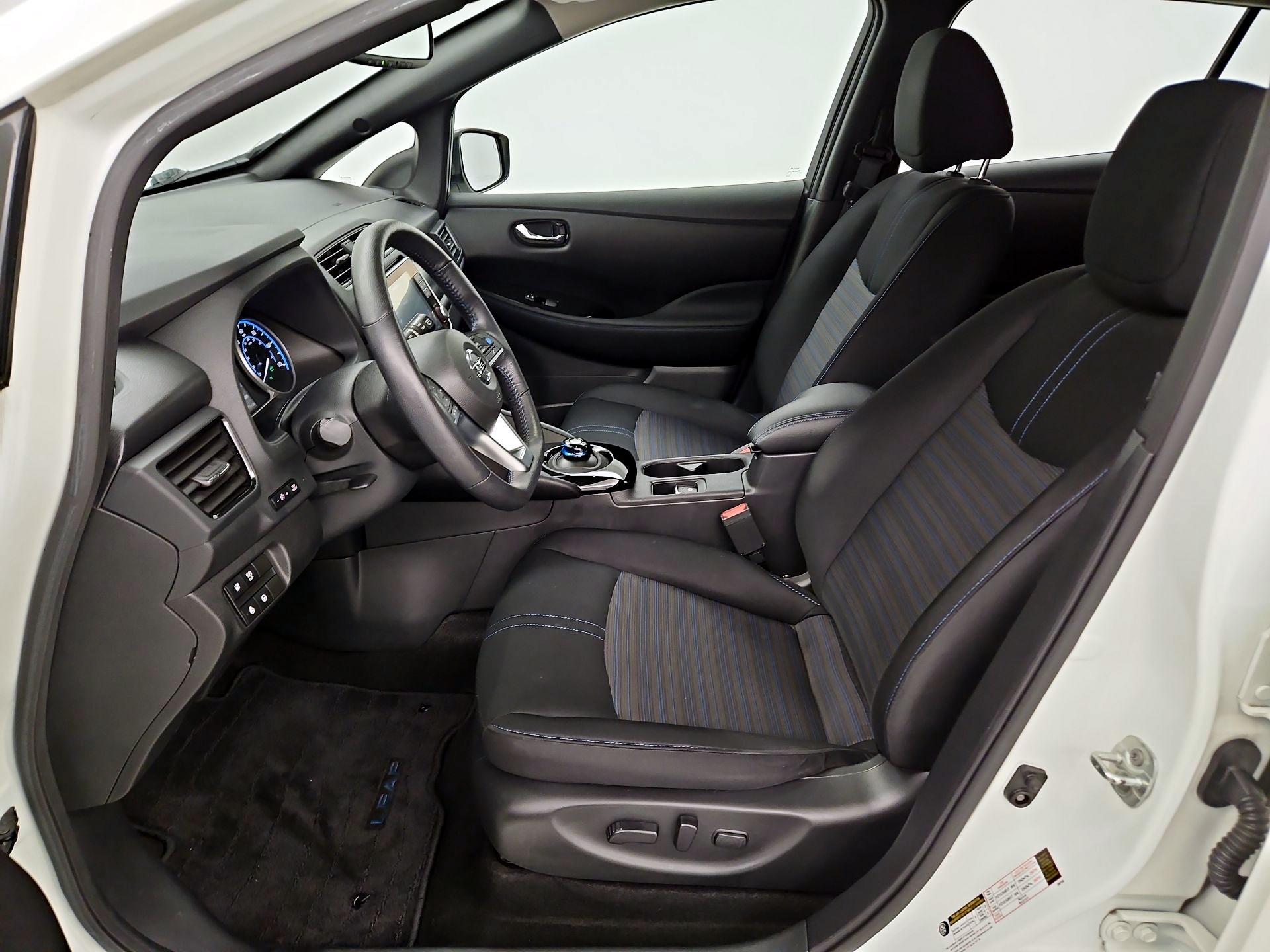 Thumbnail: 2022 Nissan Leaf - 11