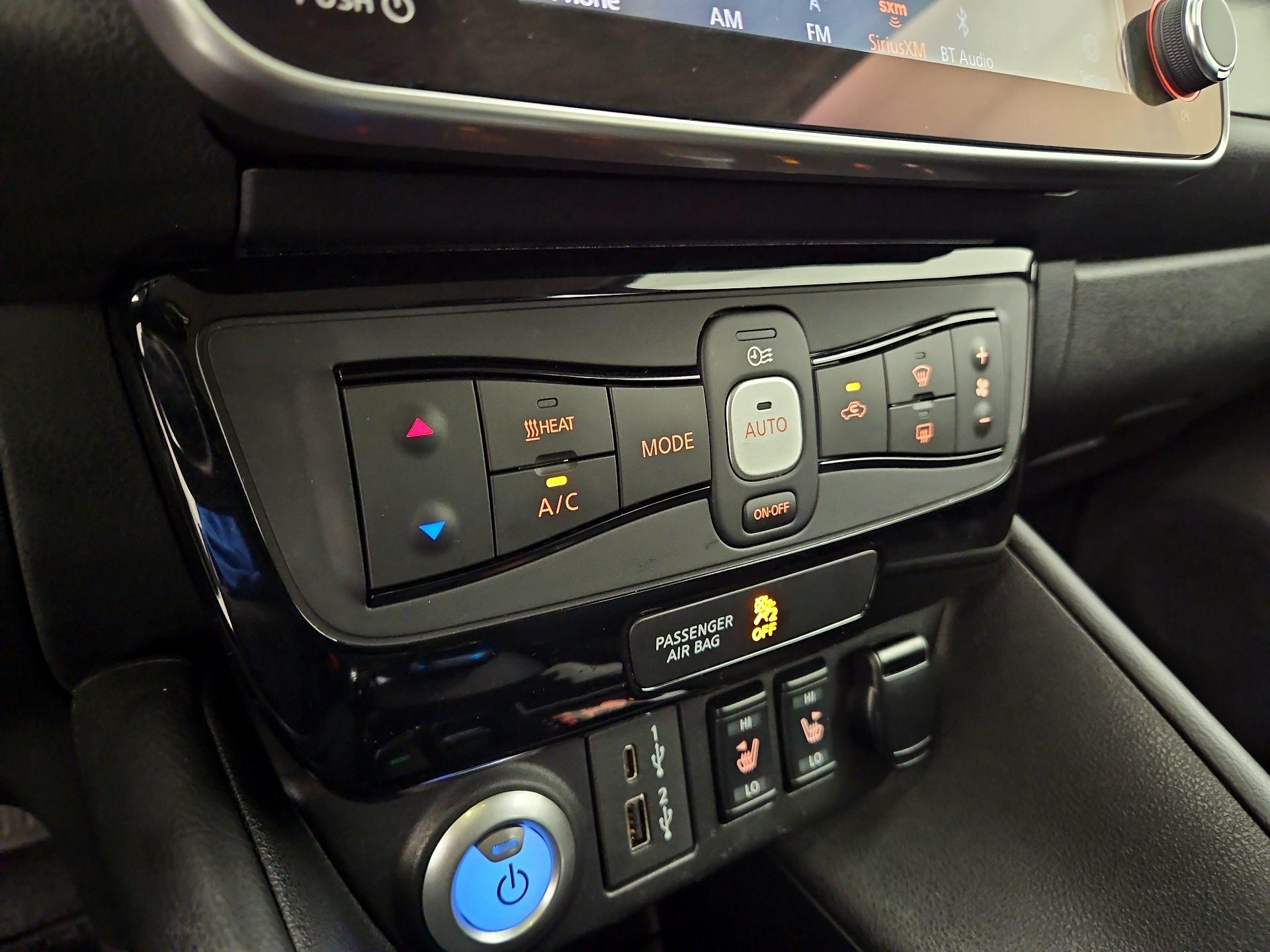 Thumbnail: 2022 Nissan Leaf - 16