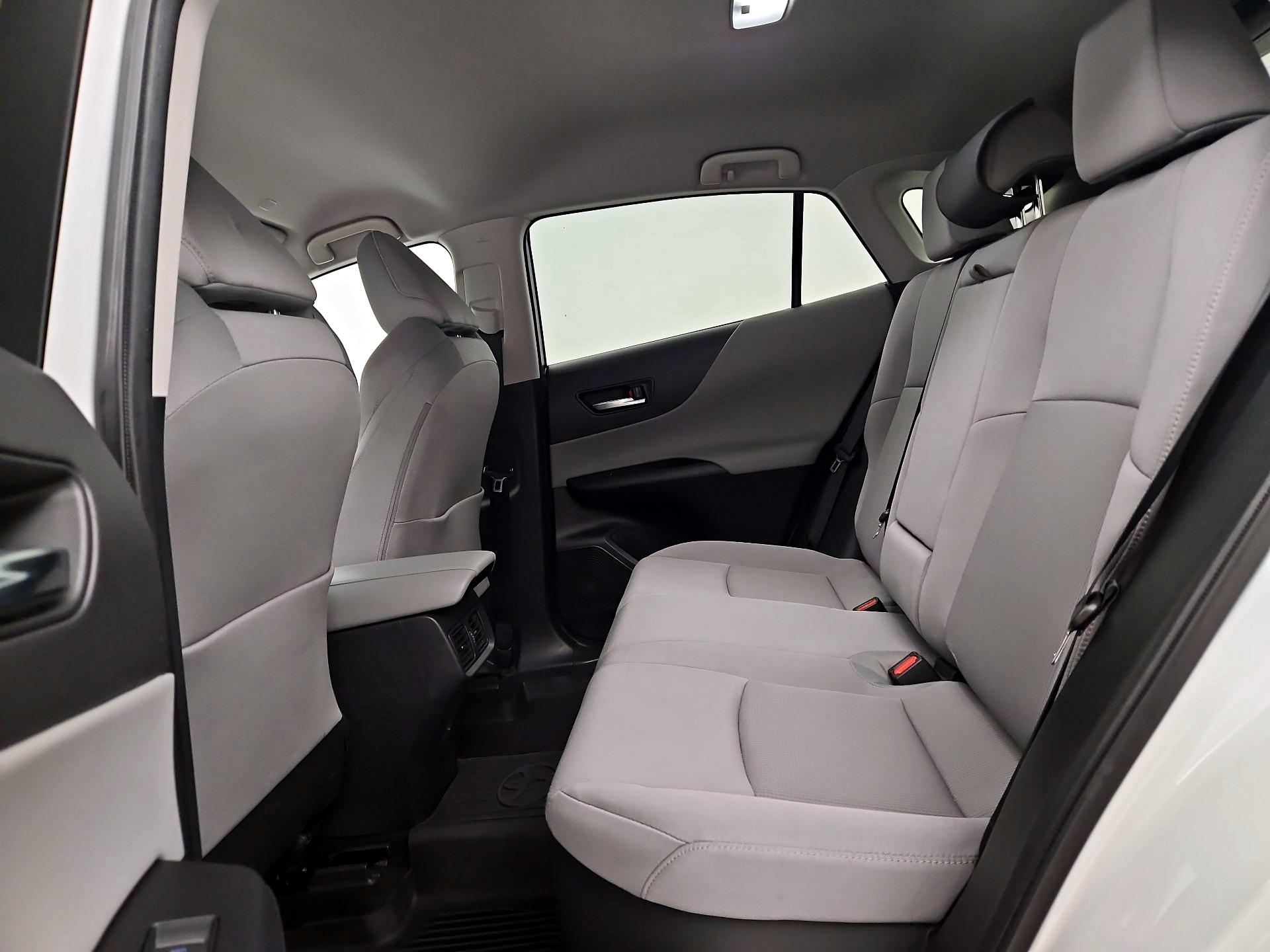 Thumbnail: 2023 Toyota Venza - 19