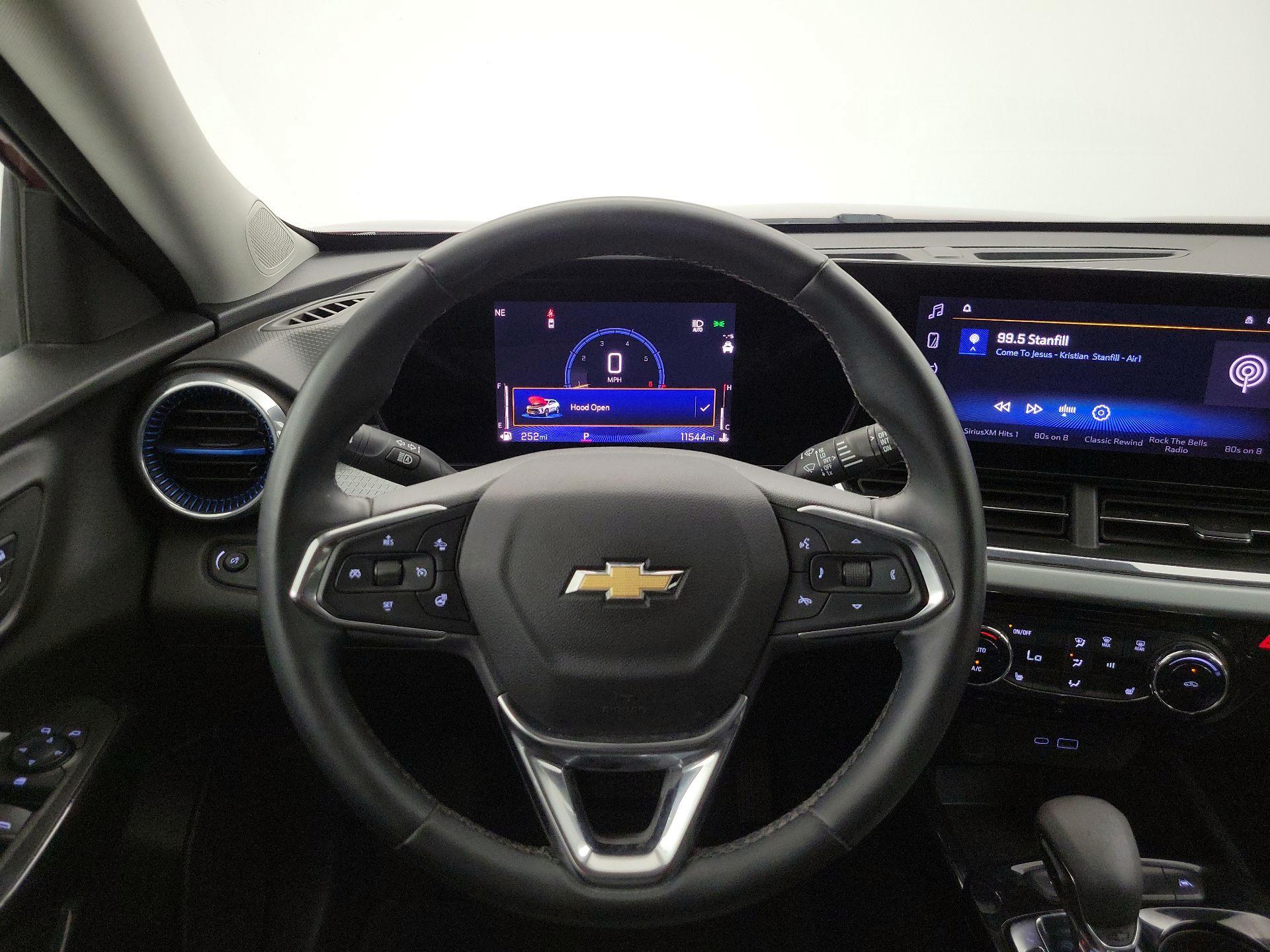 Thumbnail: 2025 Chevrolet Trax - 10