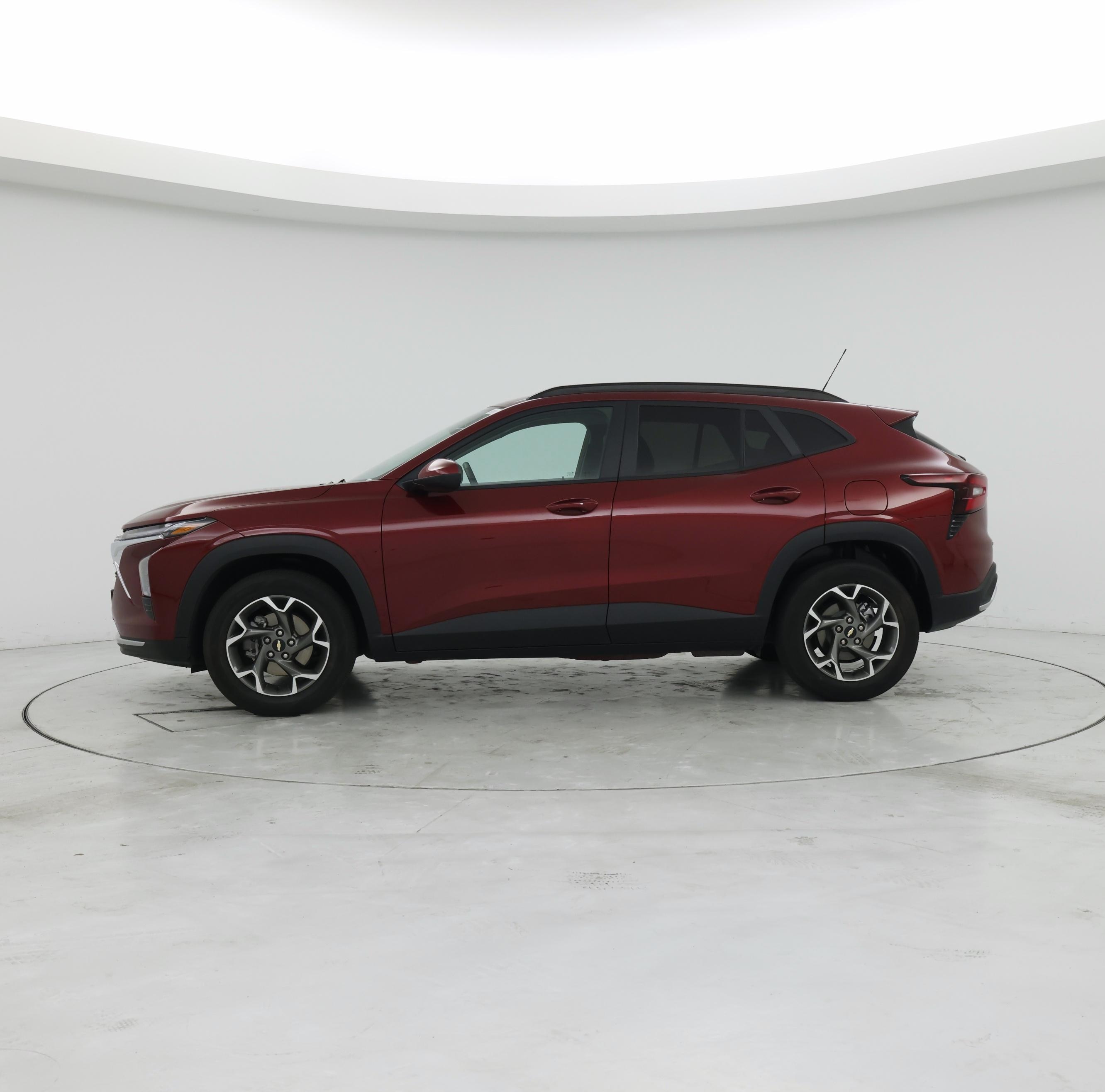 Thumbnail: 2025 Chevrolet Trax - 3