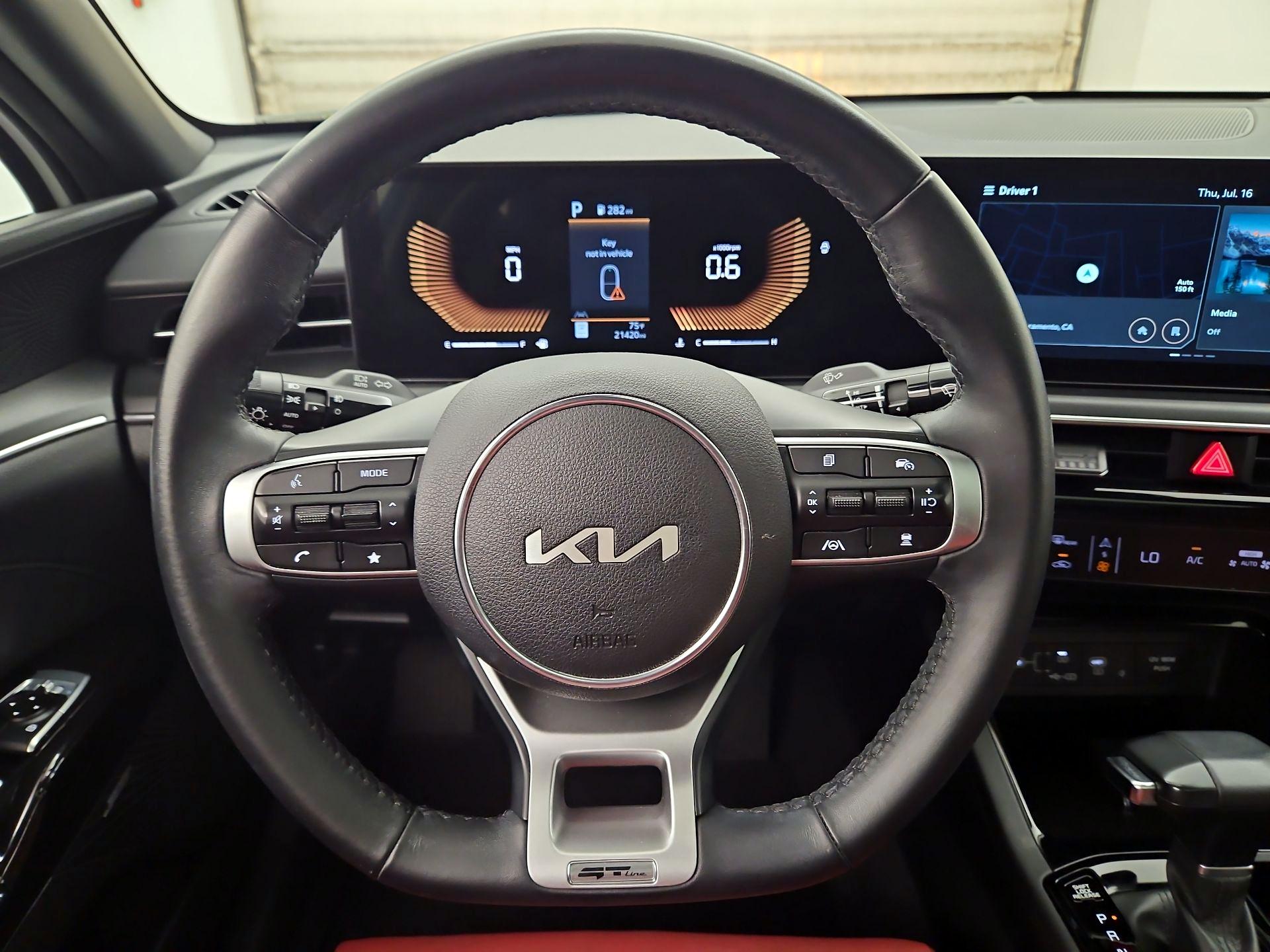 Thumbnail: 2025 Kia K5 - 10