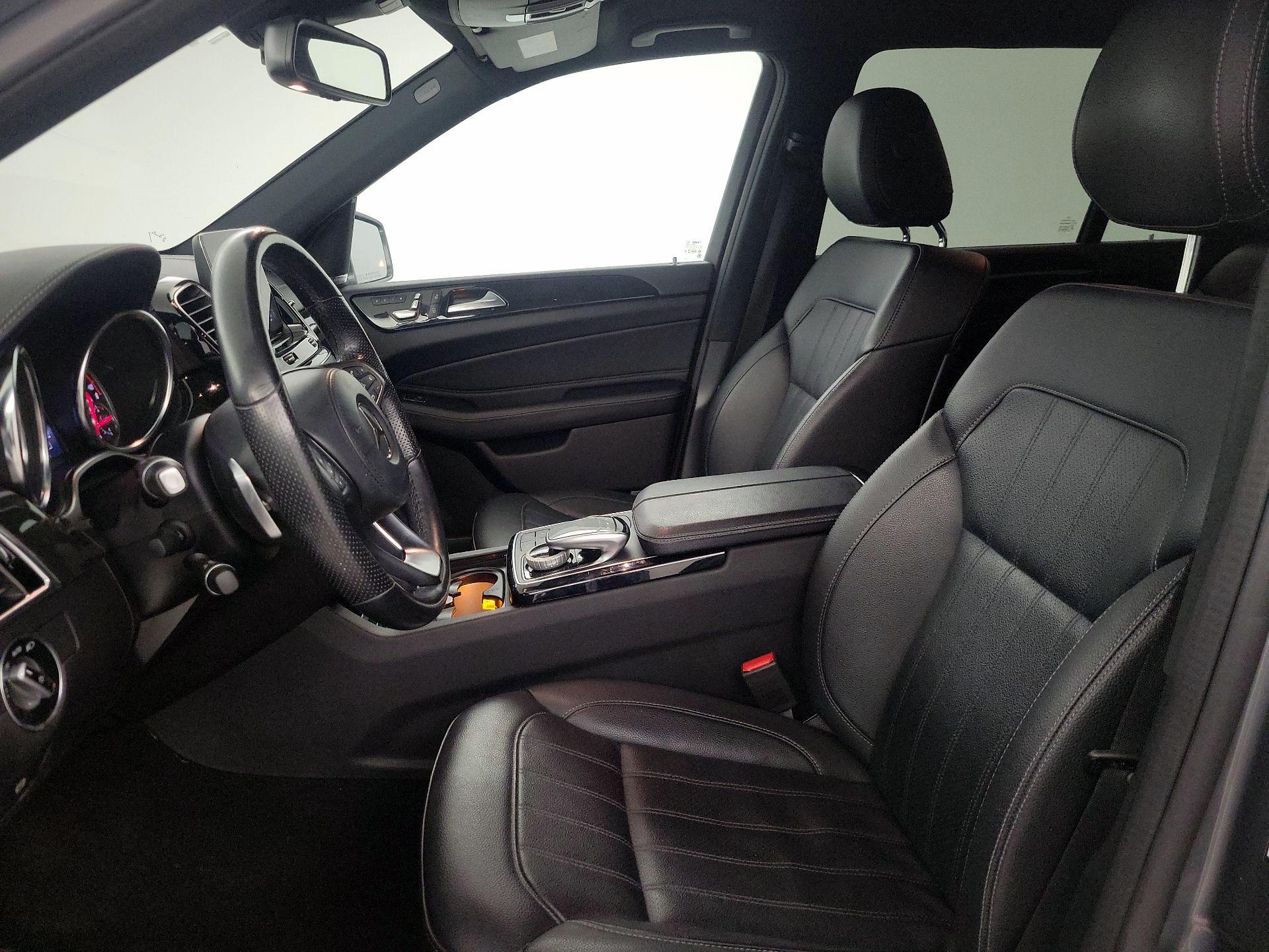 Thumbnail: 2019 Mercedes-Benz GLS - 11