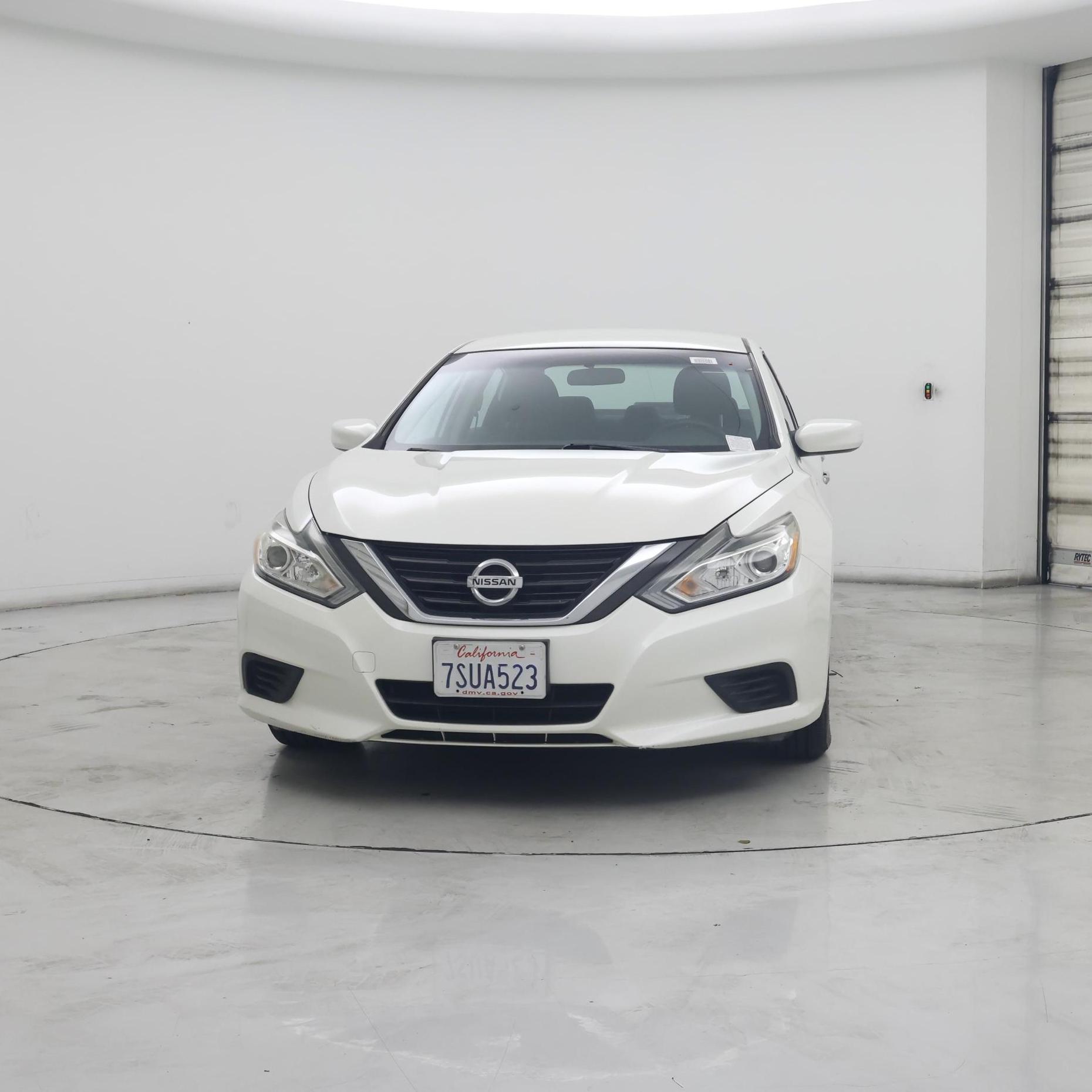 Thumbnail: 2016 Nissan Altima - 5