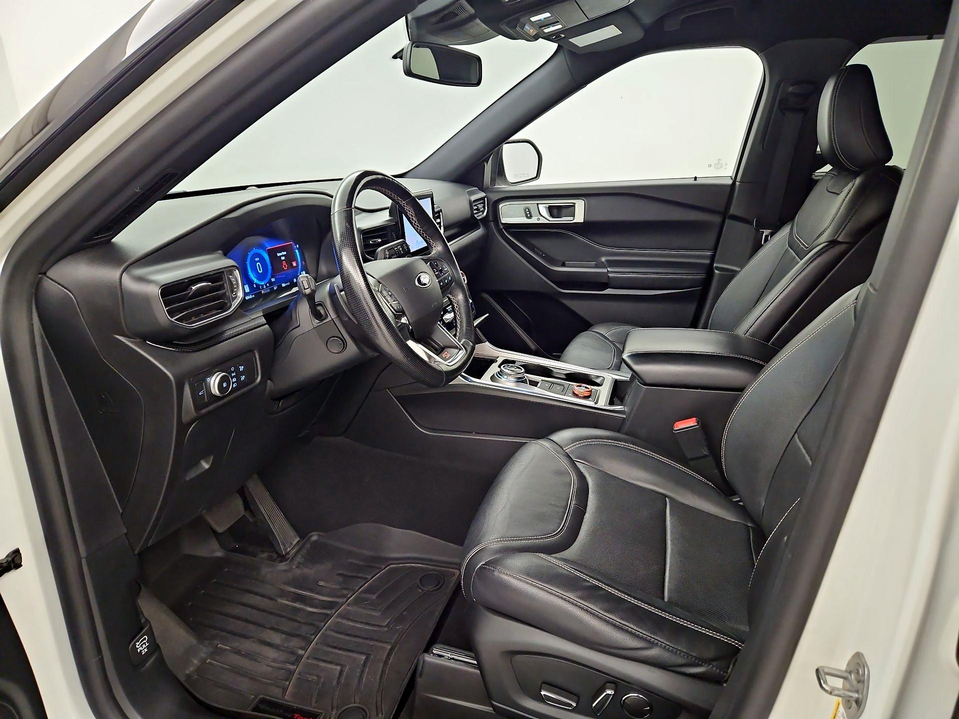 Thumbnail: 2020 Ford Explorer - 11