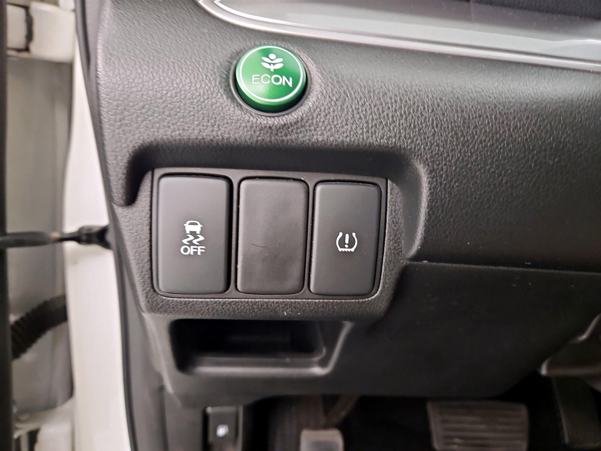 Thumbnail: 2015 Honda CR-V - 13