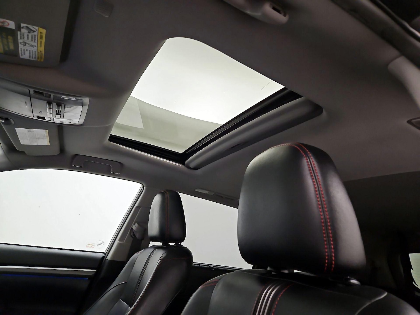 Sunroof(s) & Overhead Airbags