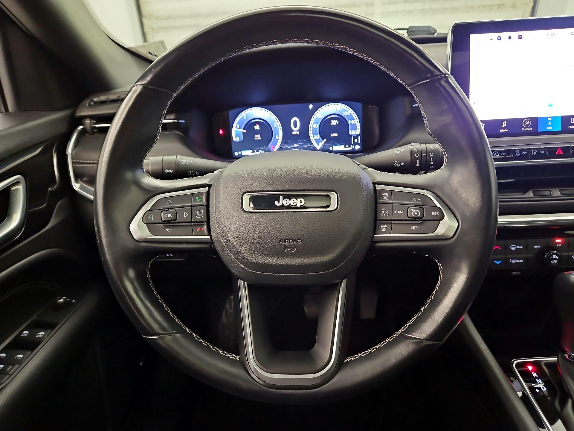 Thumbnail: 2022 Jeep Compass - 10