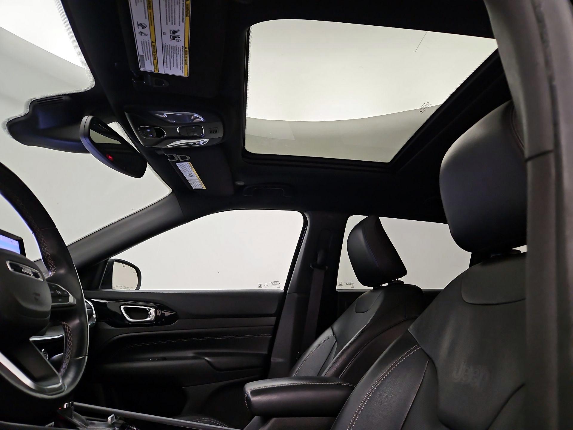 Thumbnail: 2022 Jeep Compass - 20